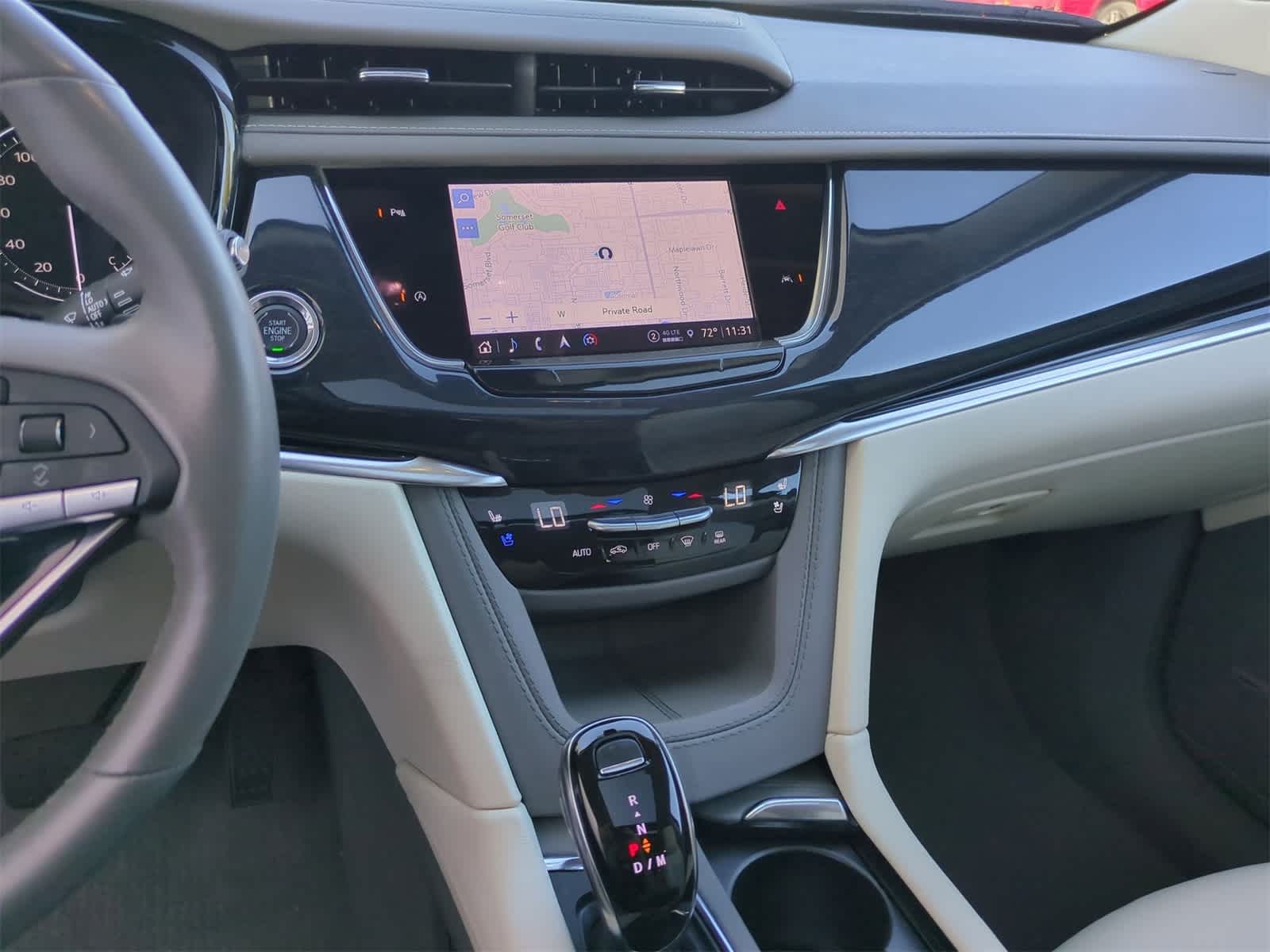 Thumbnail: 2024 Cadillac XT6 - 28