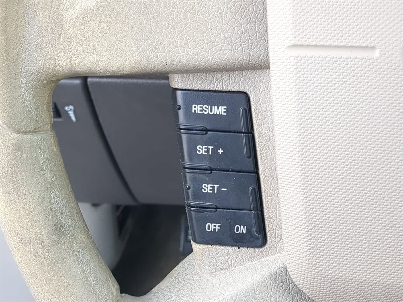 Thumbnail: 2010 Ford Edge - 29