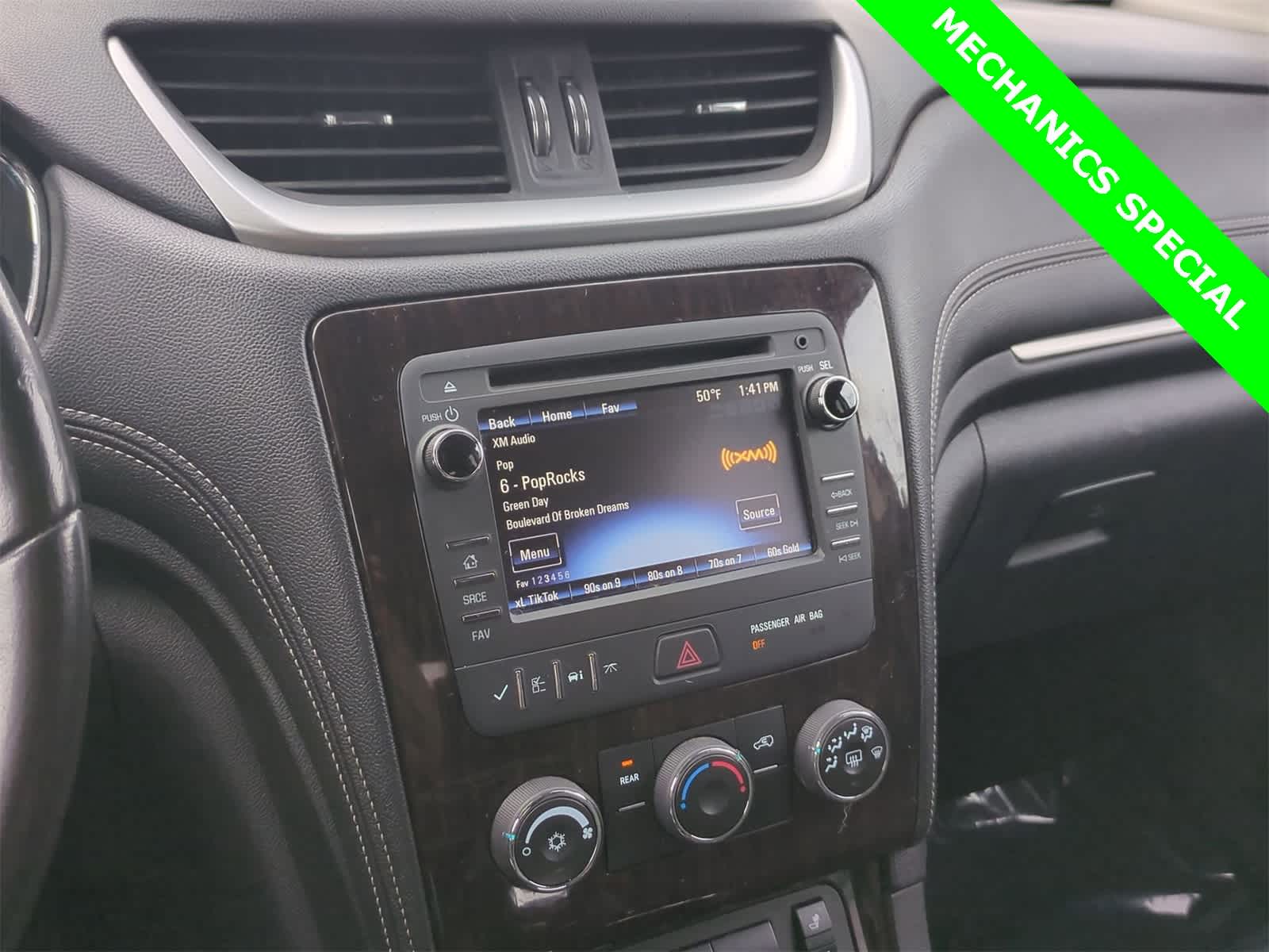 Thumbnail: 2015 Chevrolet Traverse - 36