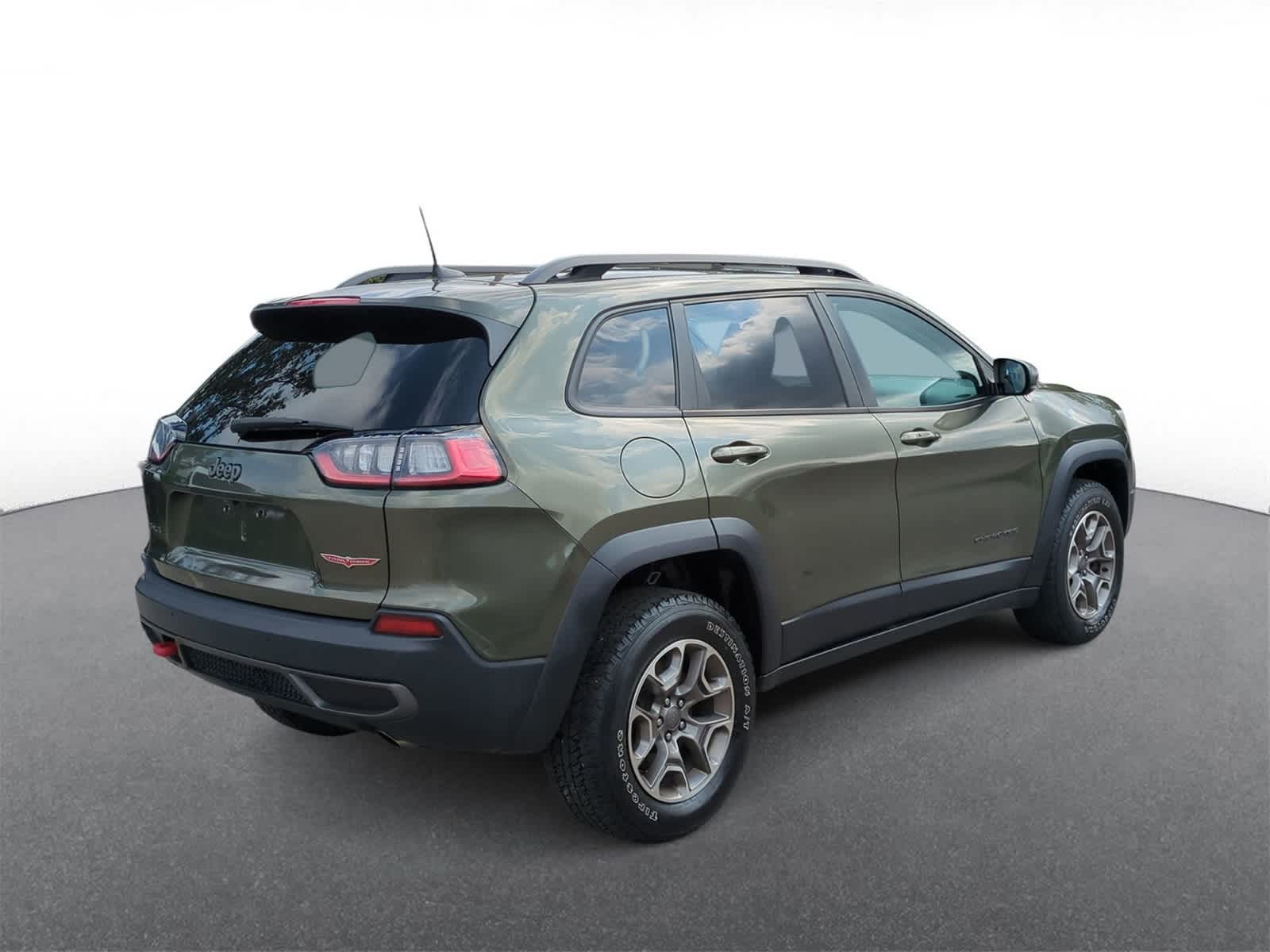 Thumbnail: 2020 Jeep Cherokee - 8