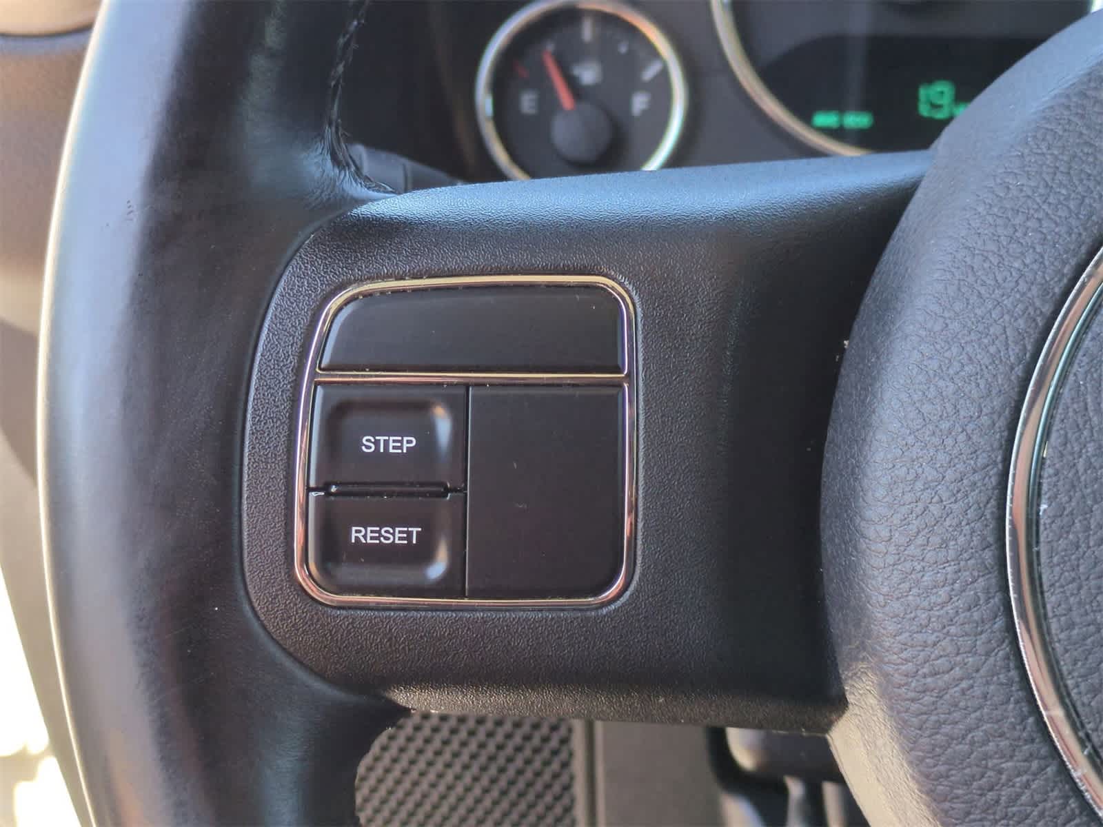 Thumbnail: 2012 Jeep Wrangler - 19