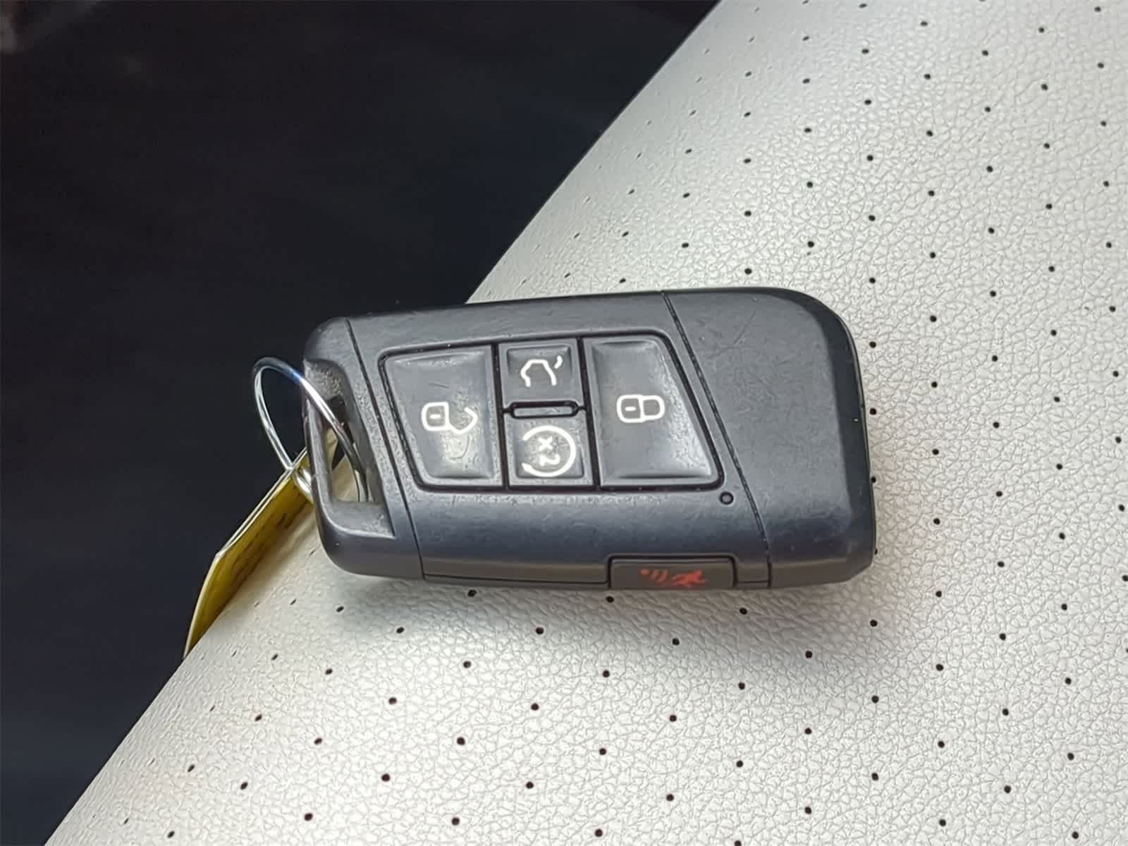 Thumbnail: 2021 Volkswagen Jetta - 40