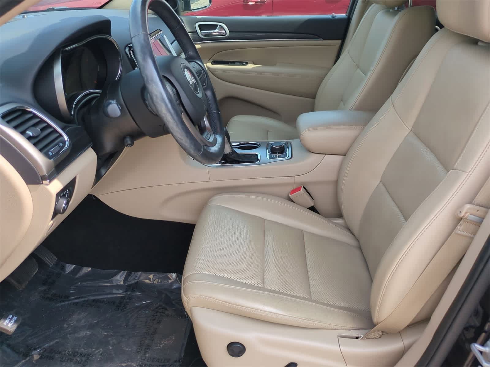 Thumbnail: 2021 Jeep Grand Cherokee - 15