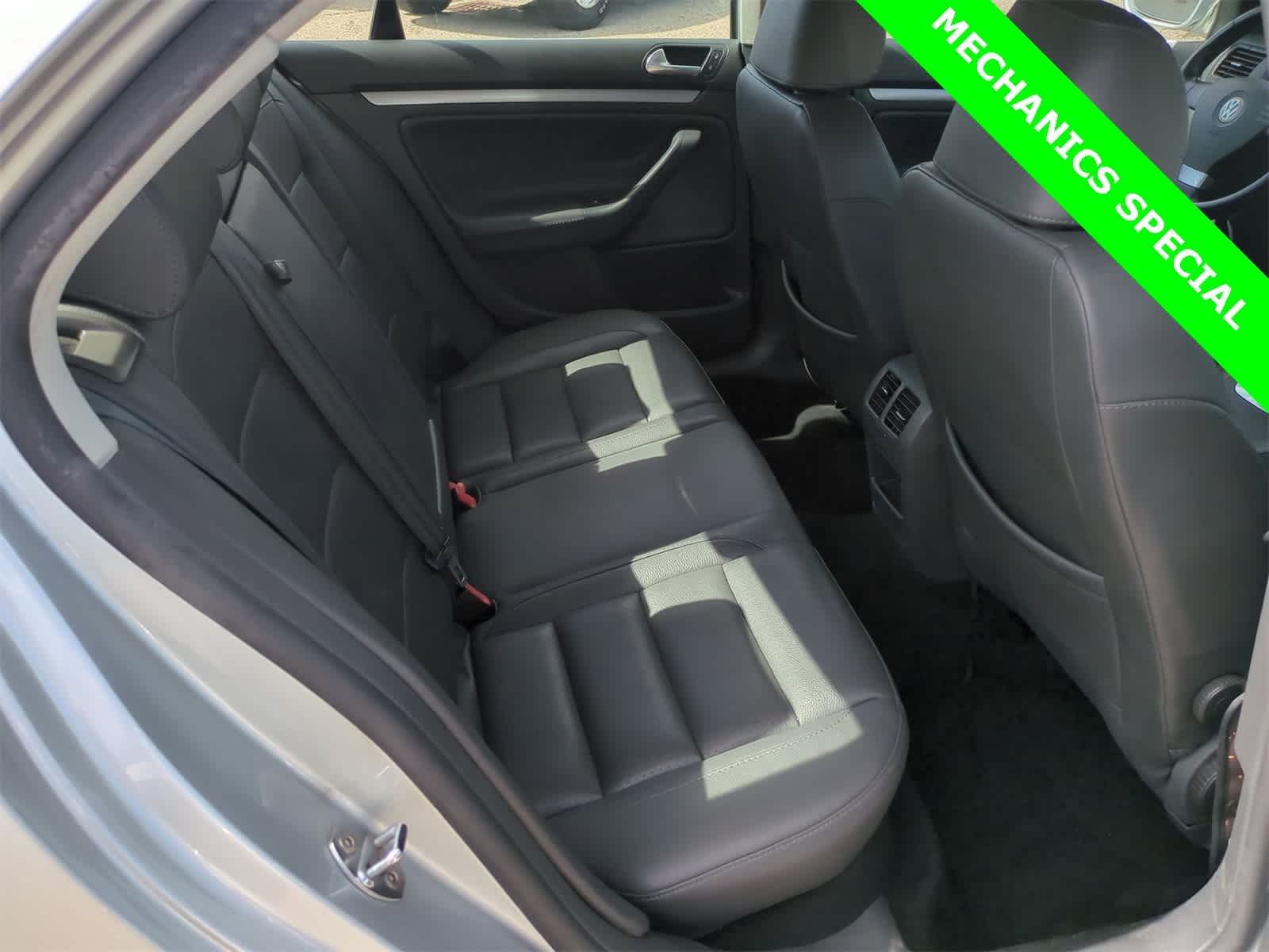 Thumbnail: 2008 Volkswagen Jetta - 21