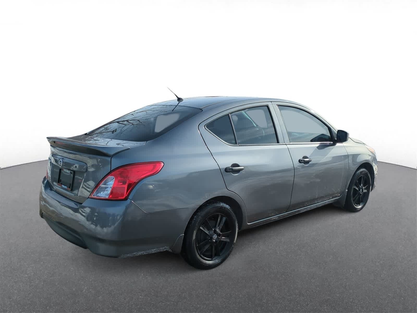 Thumbnail: 2018 Nissan Versa - 8