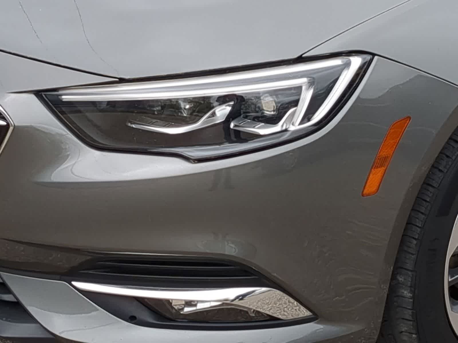 Thumbnail: 2018 Buick Regal - 11