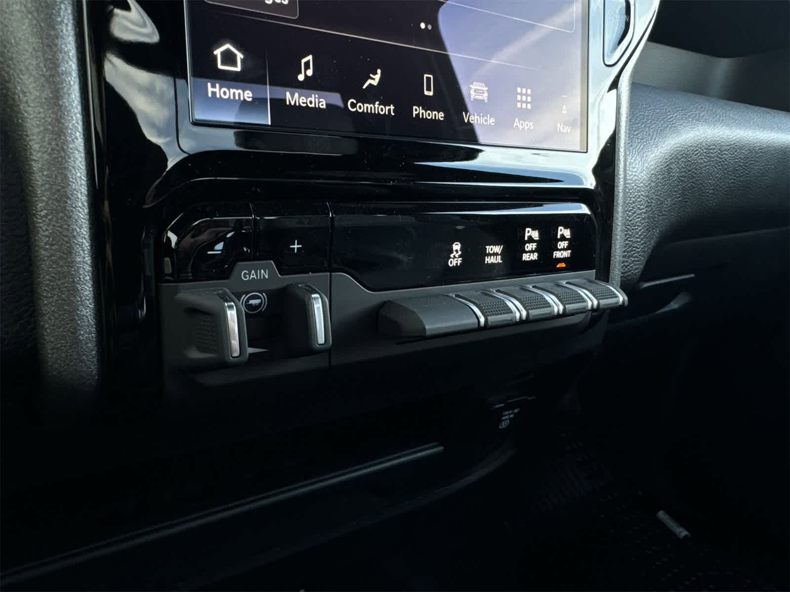 Thumbnail: 2026 RAM 2500 - 18