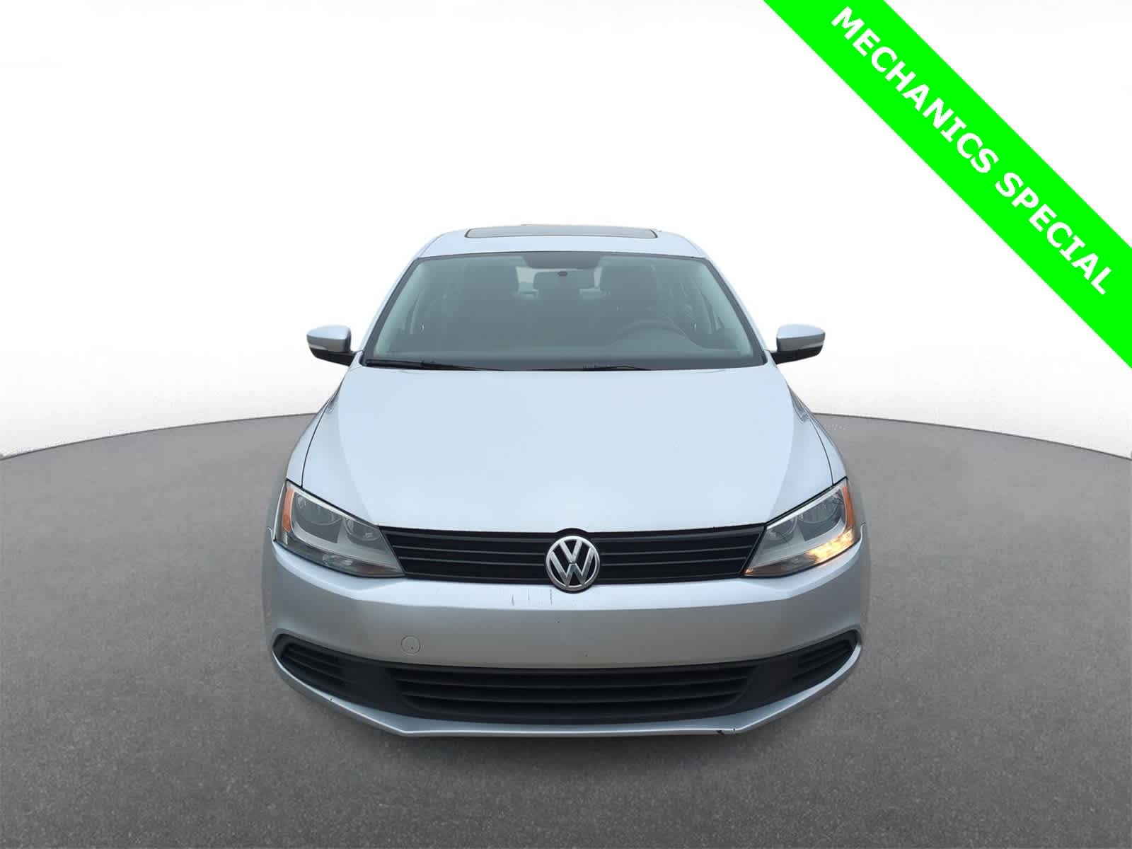 Thumbnail: 2011 Volkswagen Jetta - 3