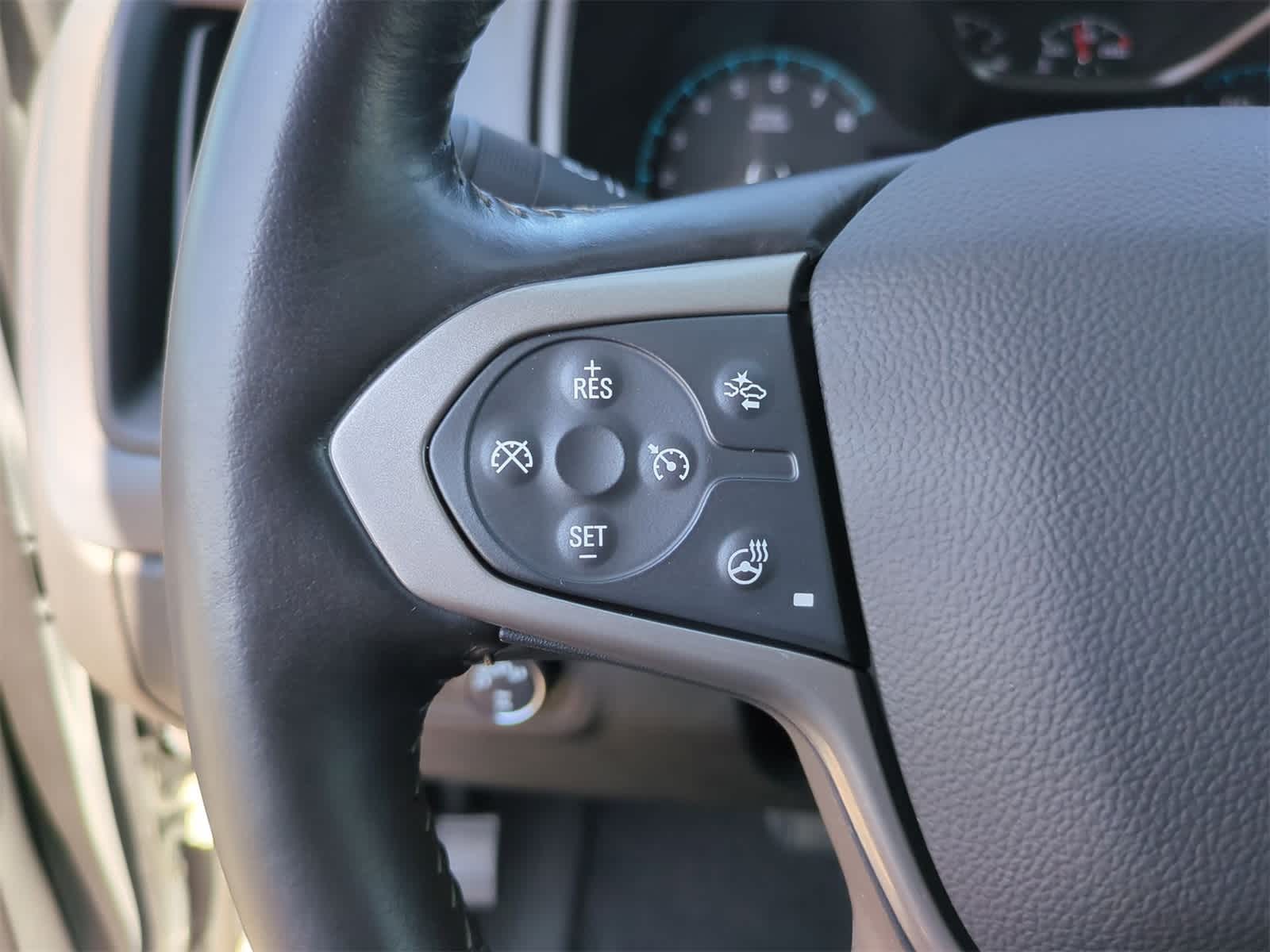 Thumbnail: 2021 Chevrolet Colorado - 20