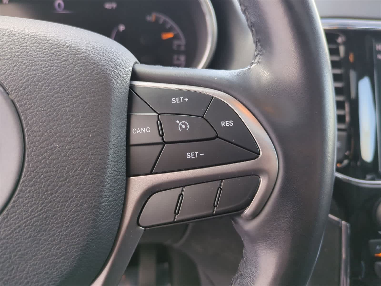 Thumbnail: 2019 Jeep Grand Cherokee - 25