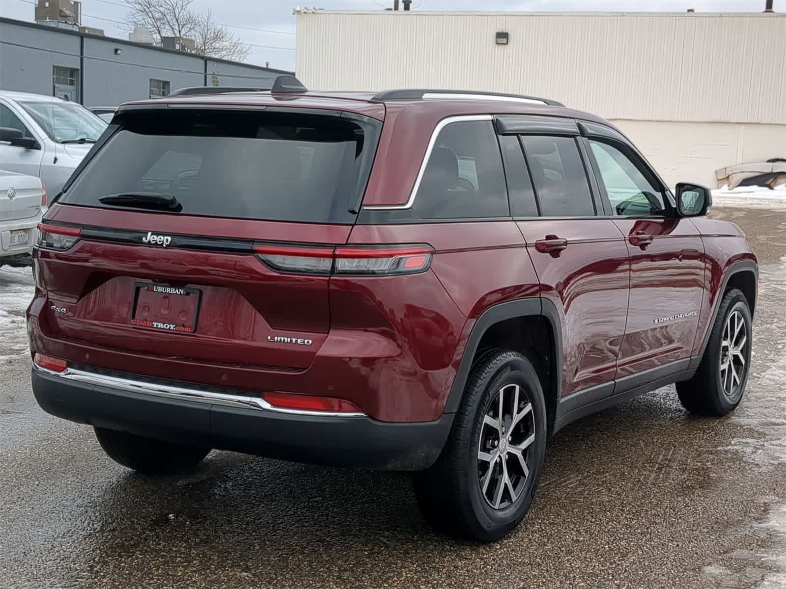 Thumbnail: 2023 Jeep Grand Cherokee - 14