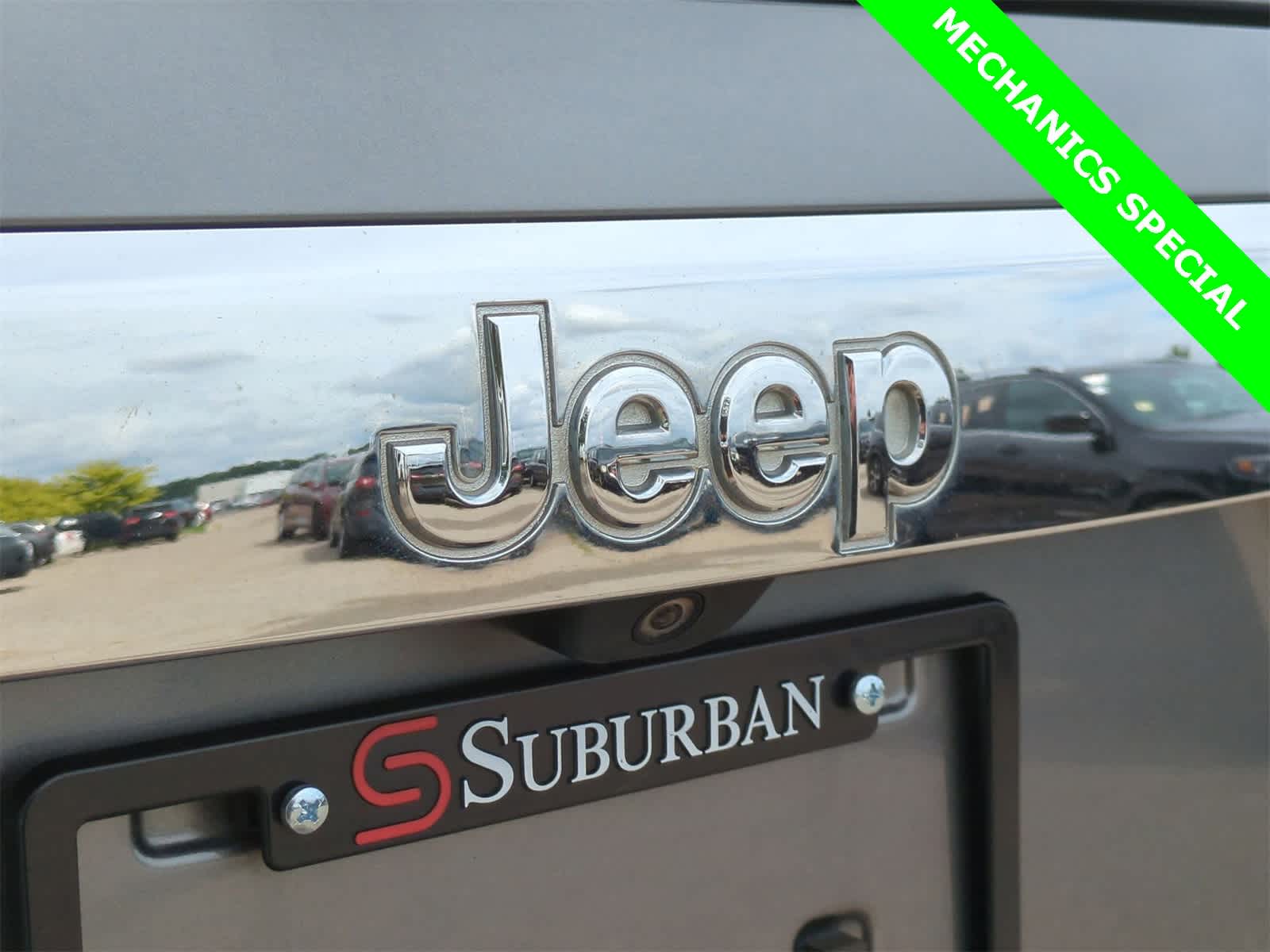 Thumbnail: 2013 Jeep Grand Cherokee - 11