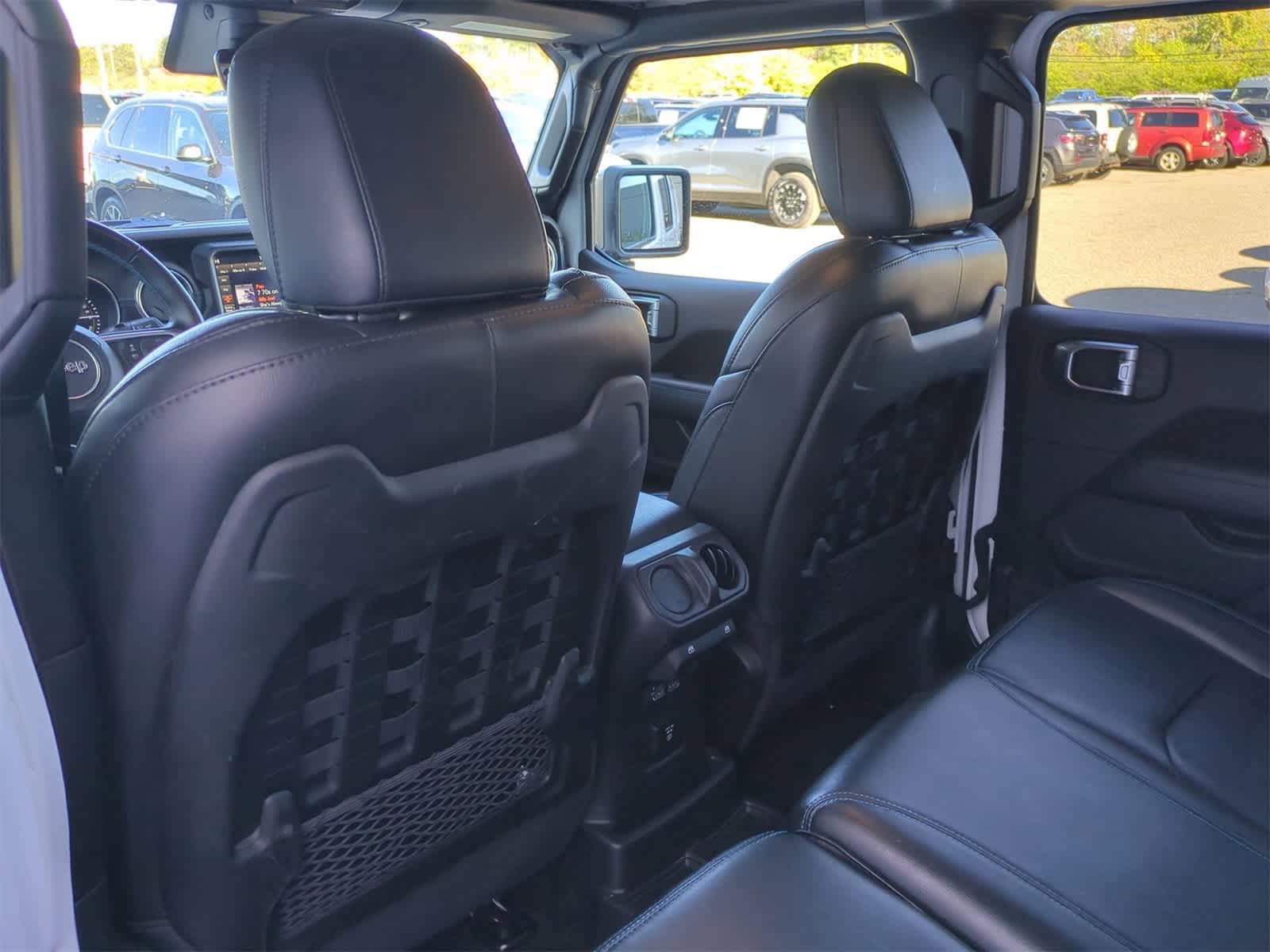 Thumbnail: 2022 Jeep Wrangler - 17