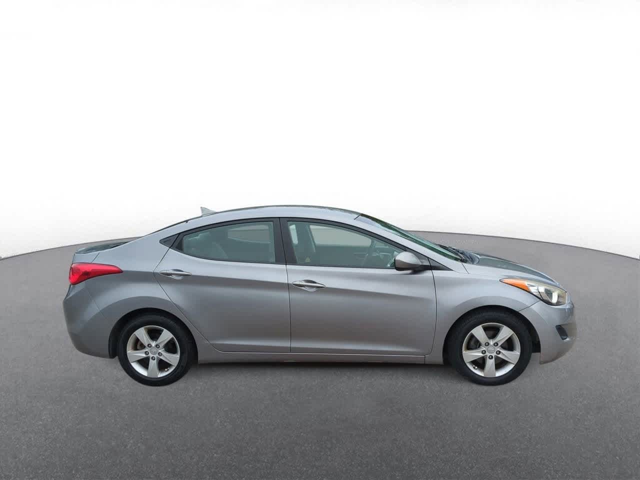 Thumbnail: 2011 Hyundai Elantra - 9