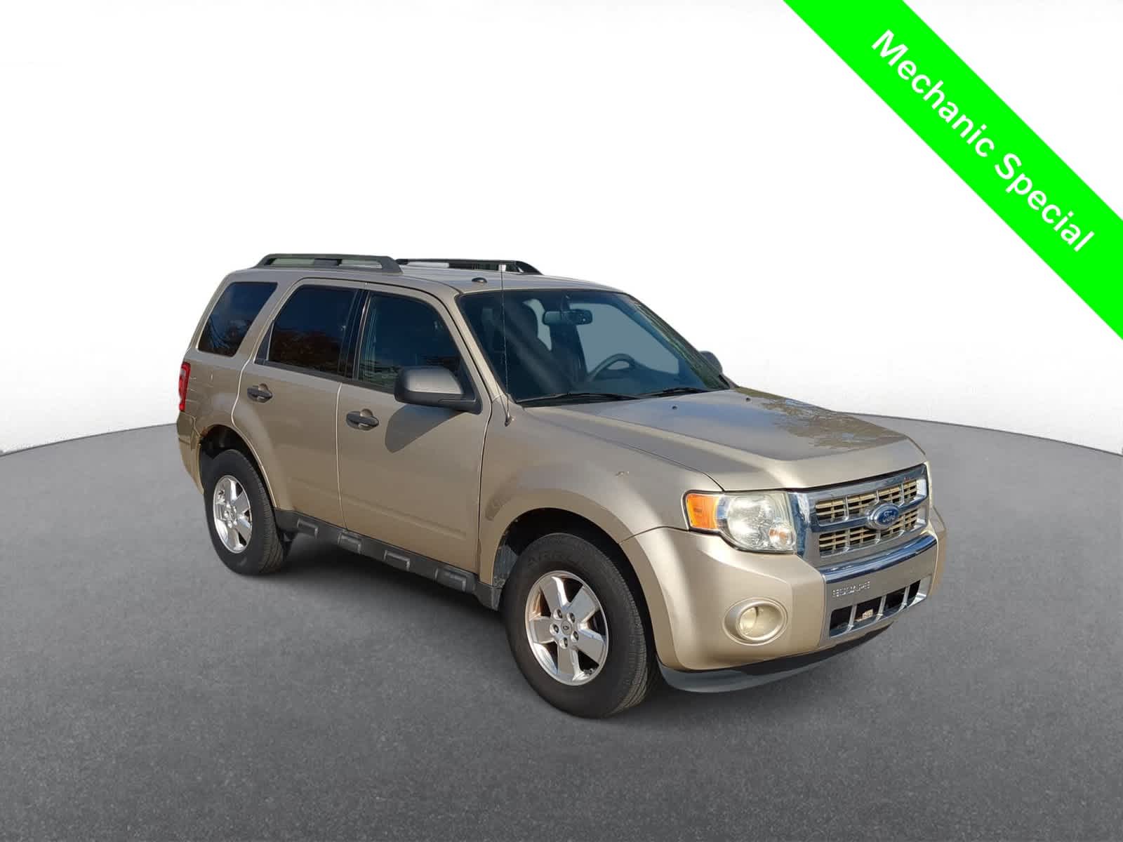 Used 2012 Ford Escape XLT with VIN 1FMCU9D7XCKB38310 for sale in Troy, MI