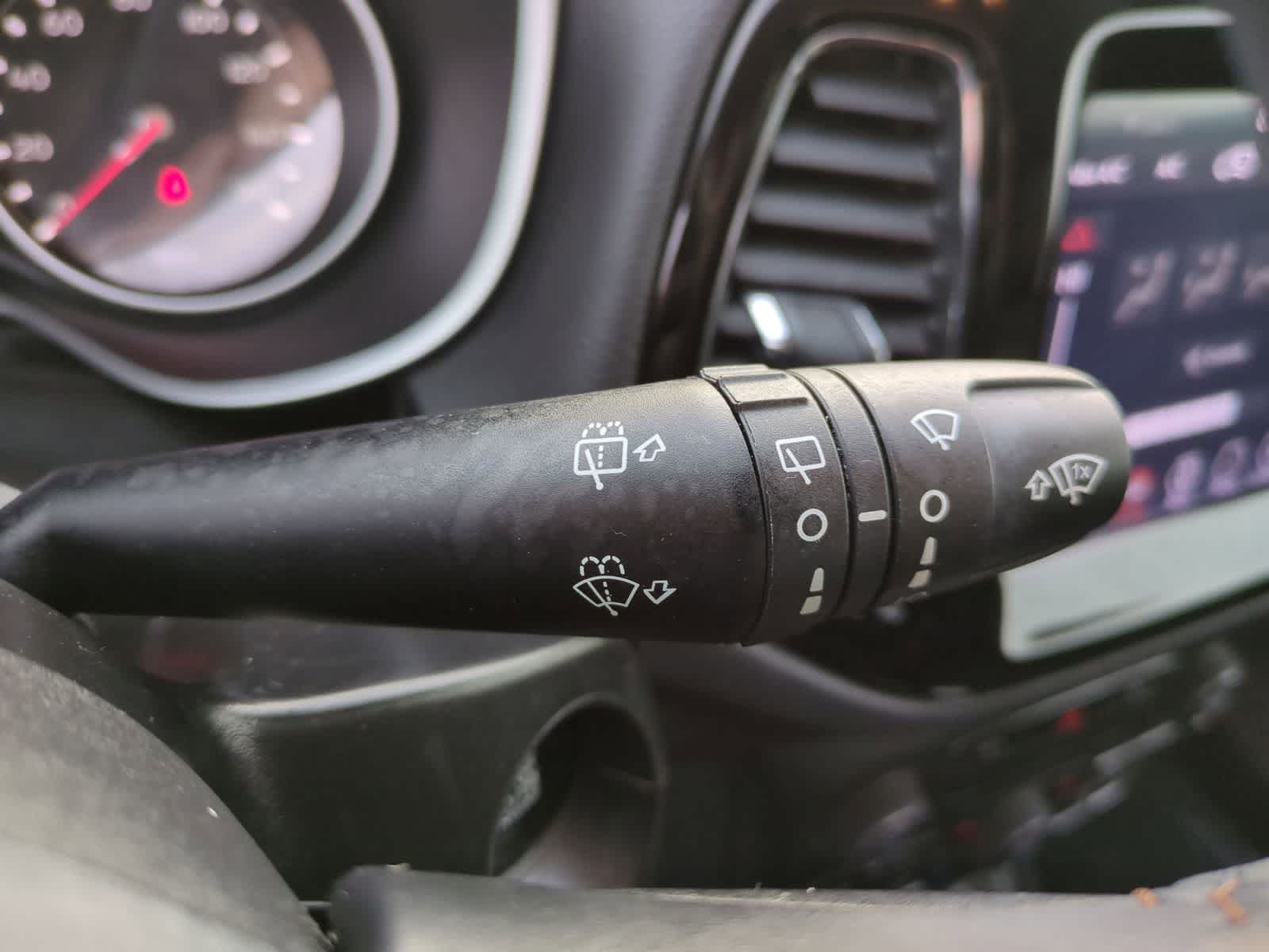 Thumbnail: 2018 Jeep Compass - 25