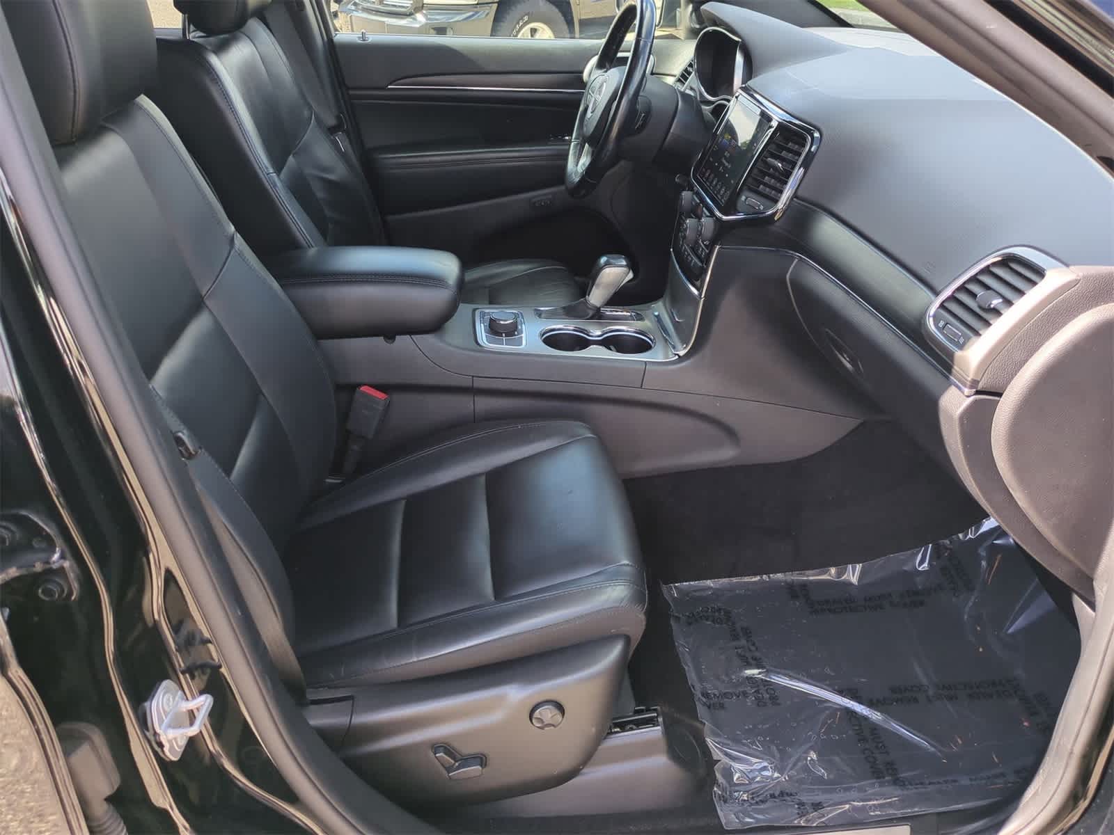 Thumbnail: 2021 Jeep Grand Cherokee - 22