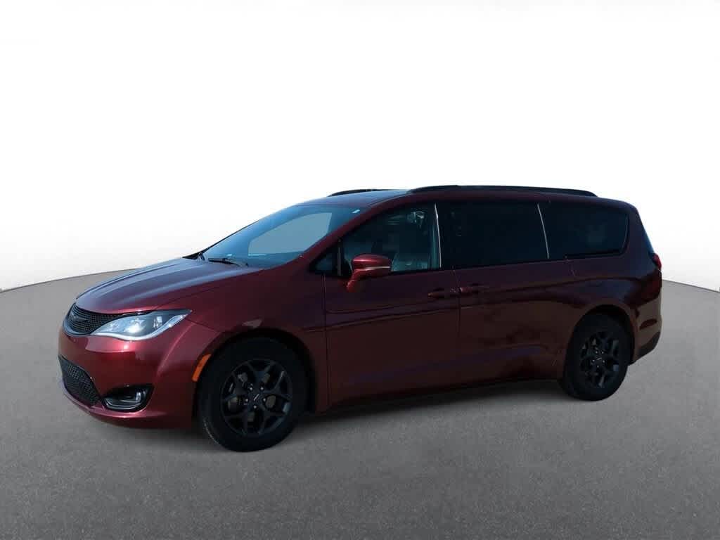 Thumbnail: 2019 Chrysler Pacifica - 4