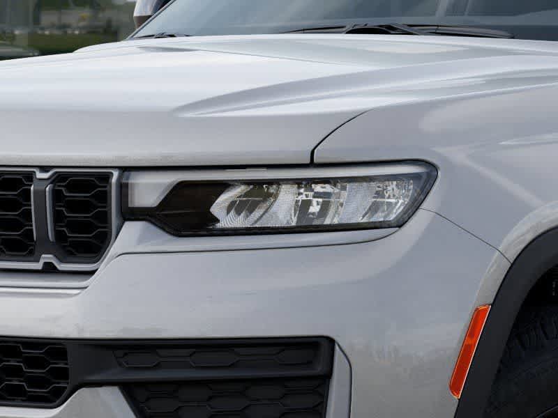 2026 Jeep Grand Cherokee Laredo - Photo 10