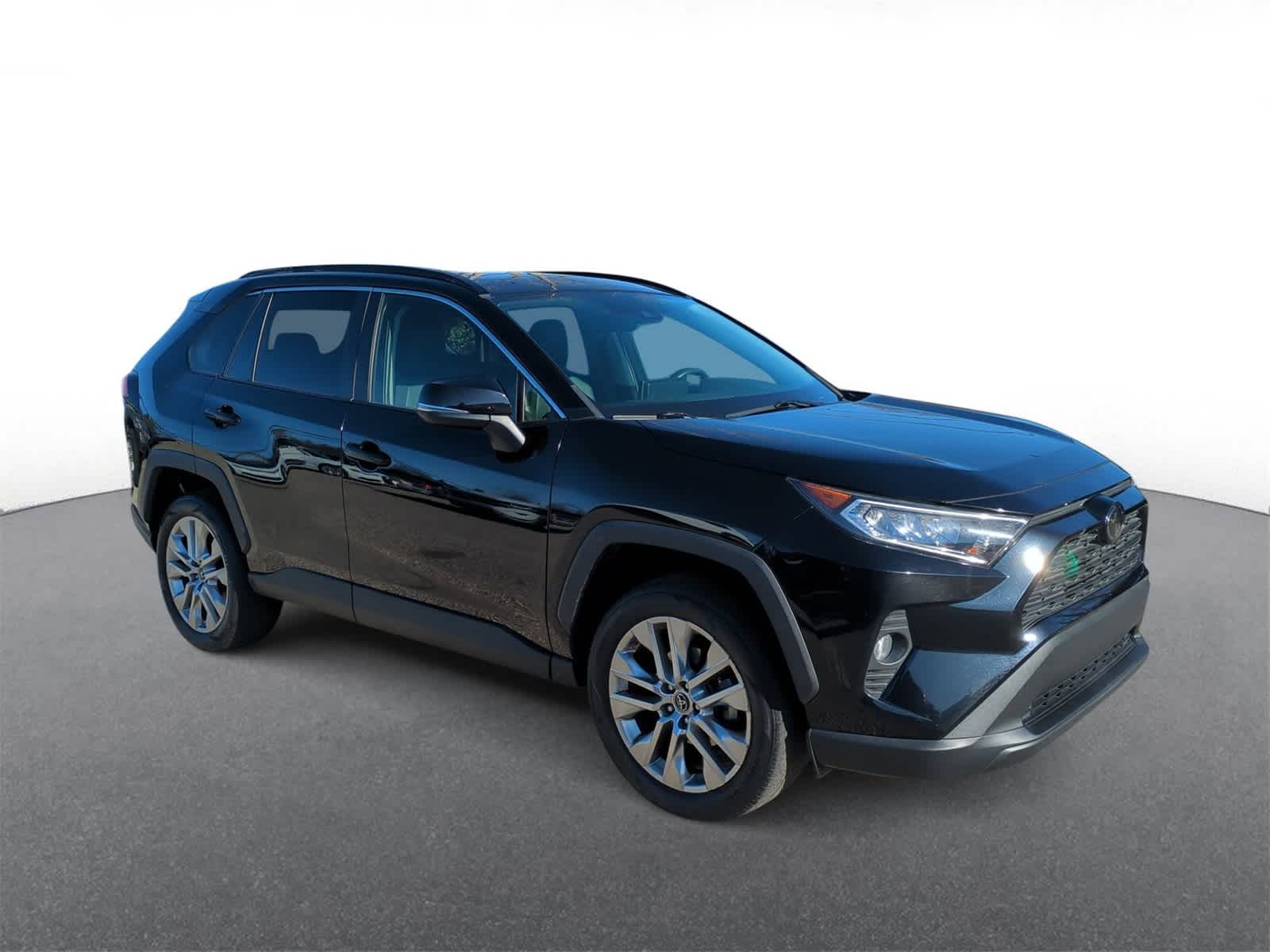 Thumbnail: 2019 Toyota RAV4 - 2