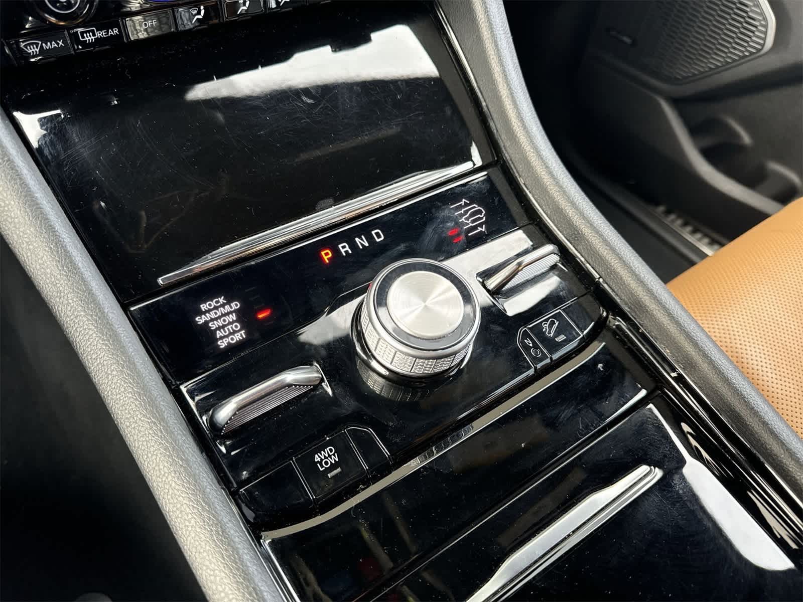 Thumbnail: 2023 Jeep Grand Cherokee L - 36