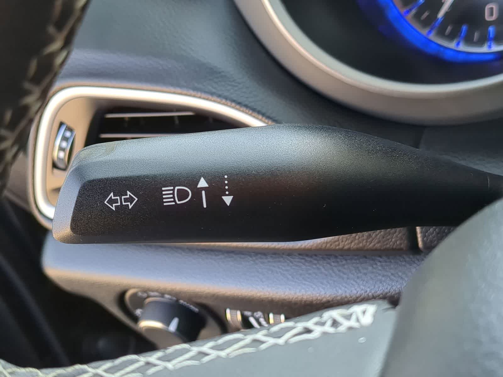 Thumbnail: 2025 Chrysler Voyager - 26