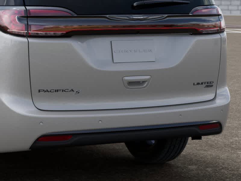 Thumbnail: 2026 Chrysler Pacifica - 13