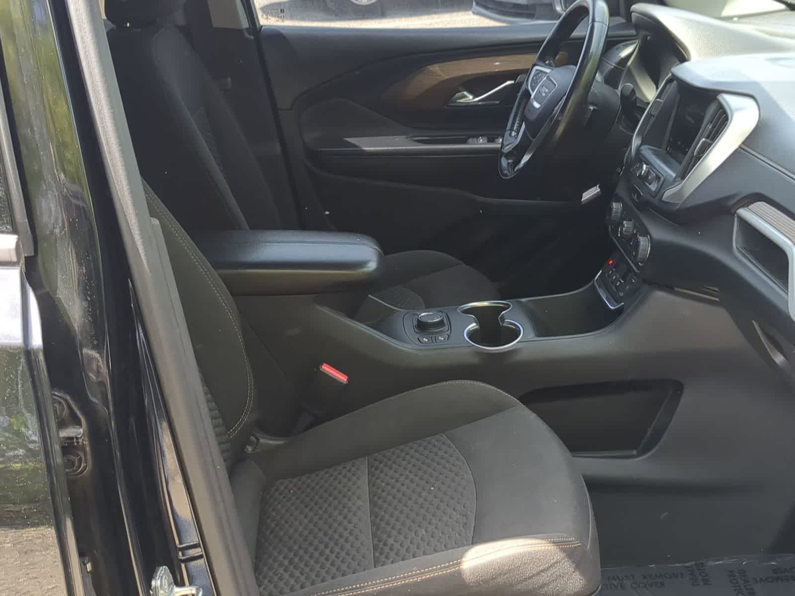Thumbnail: 2020 GMC Terrain - 20
