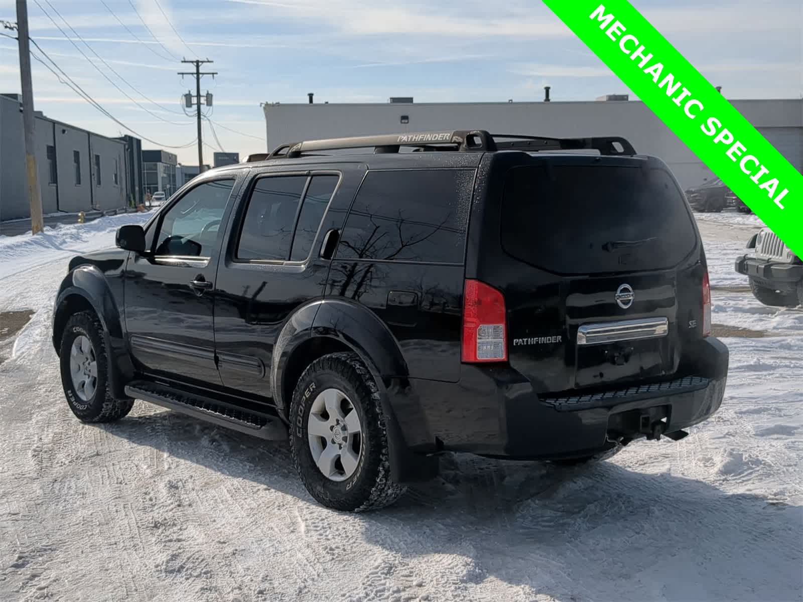 Thumbnail: 2007 Nissan Pathfinder - 12