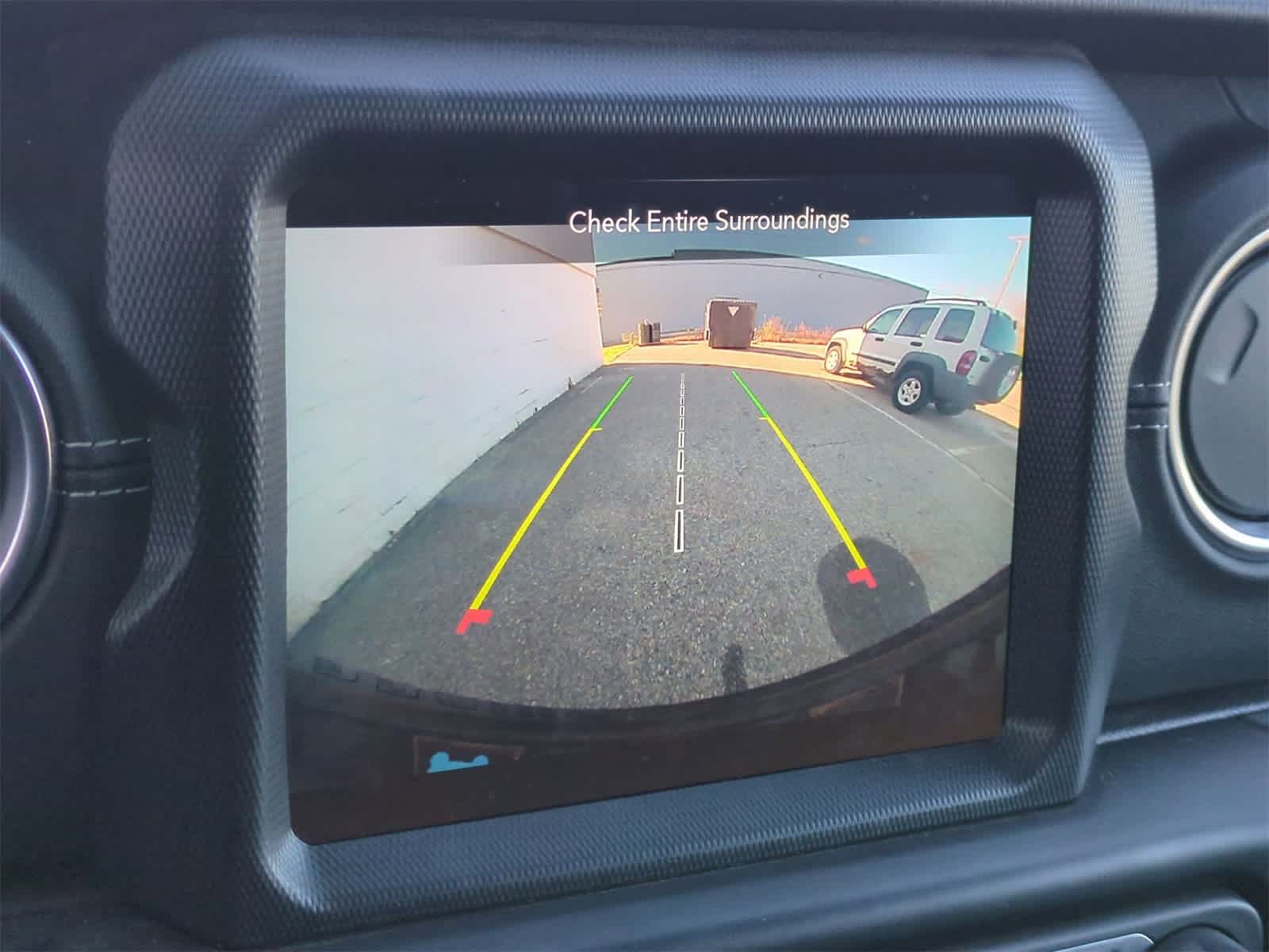 Thumbnail: 2023 Jeep Wrangler - 28