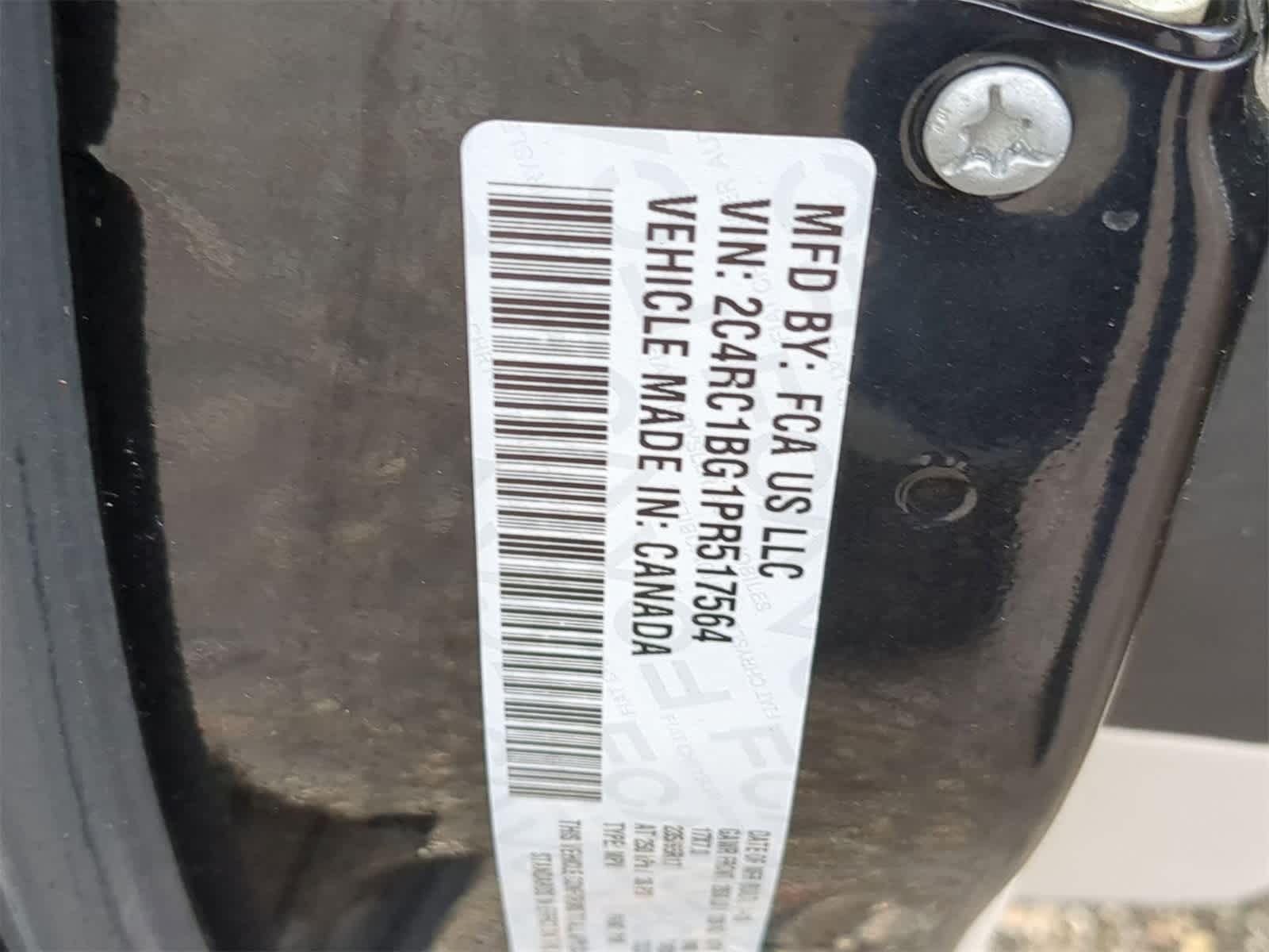 Thumbnail: 2023 Chrysler Pacifica - 34