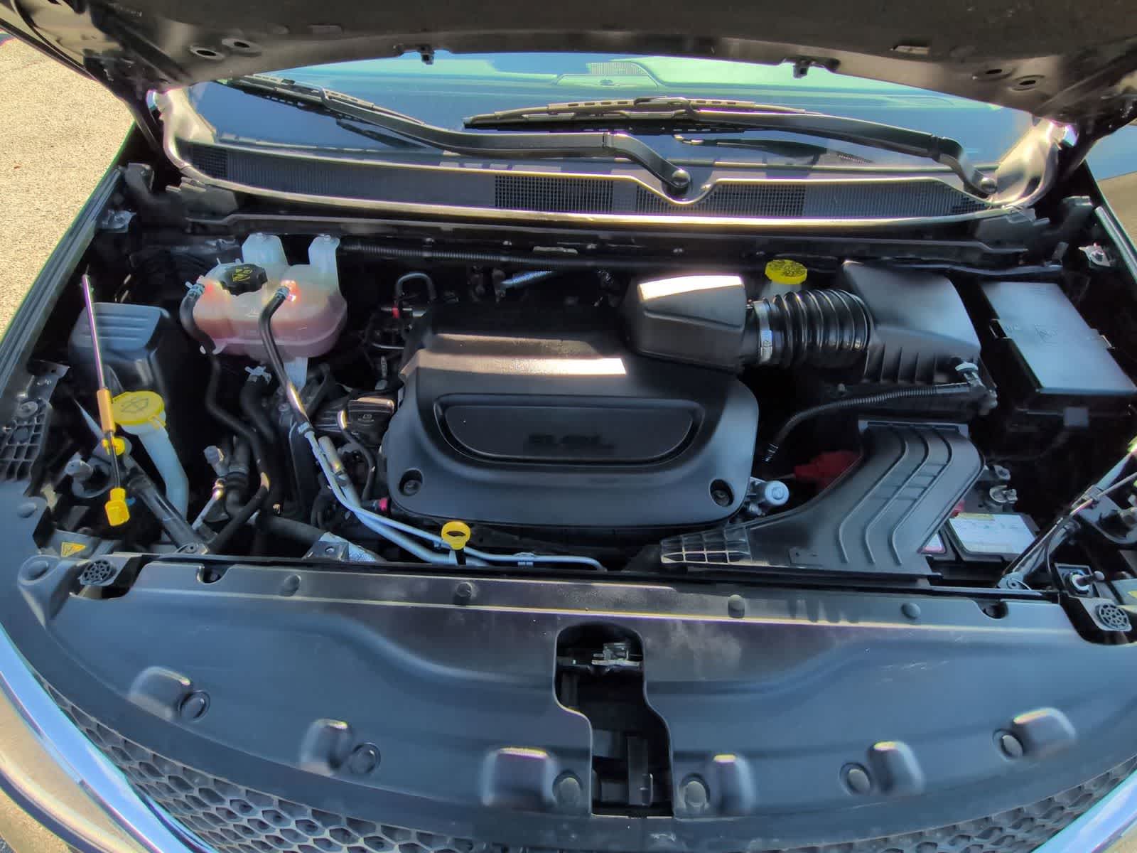 Thumbnail: 2020 Chrysler Pacifica - 15