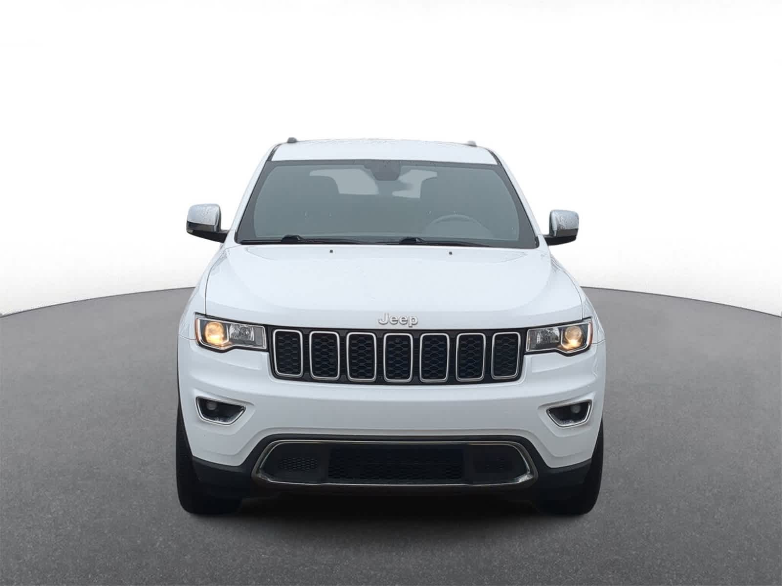 Thumbnail: 2019 Jeep Grand Cherokee - 3