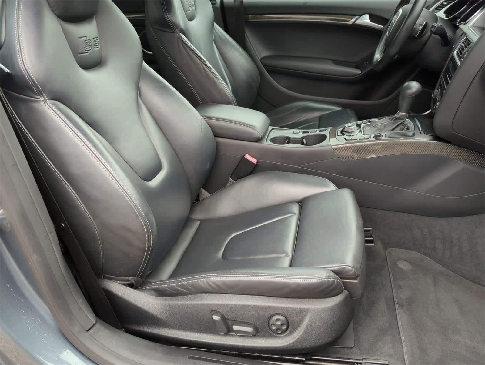 Thumbnail: 2012 Audi S5 - 20