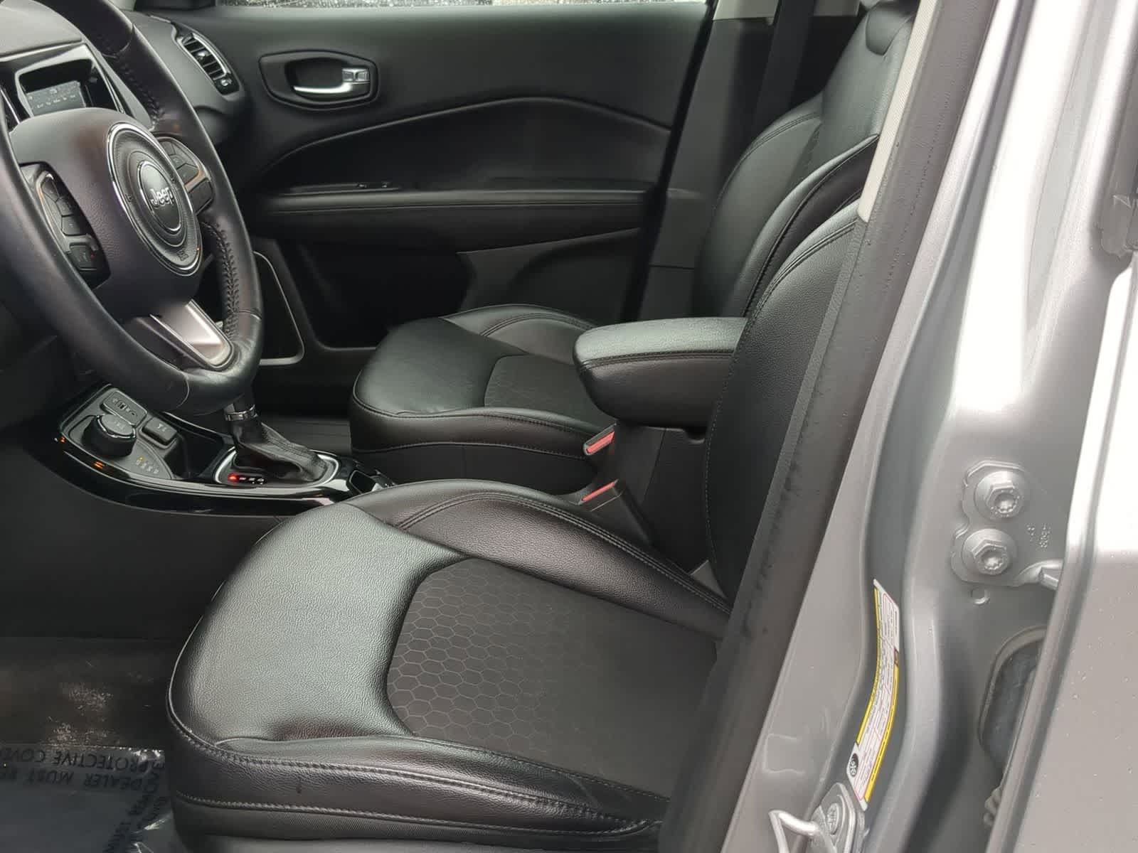 Thumbnail: 2018 Jeep Compass - 16