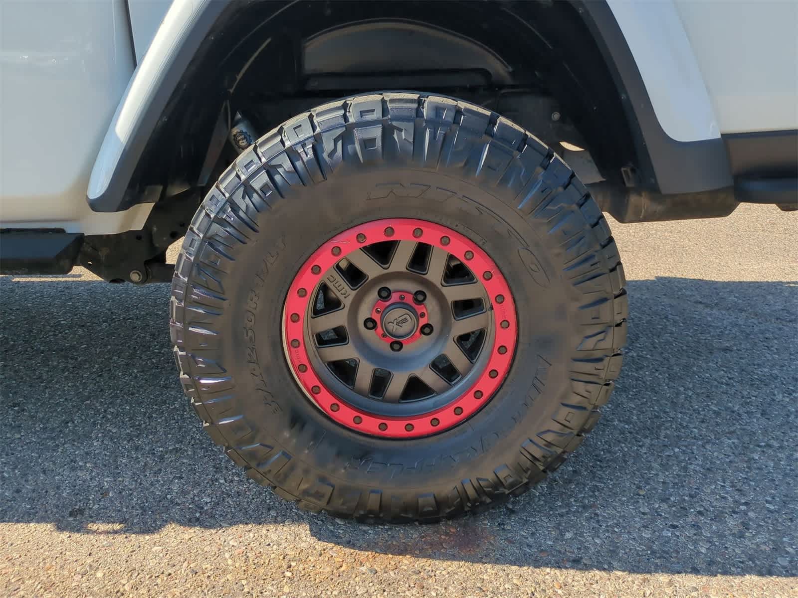 Thumbnail: 2020 Jeep Gladiator - 13