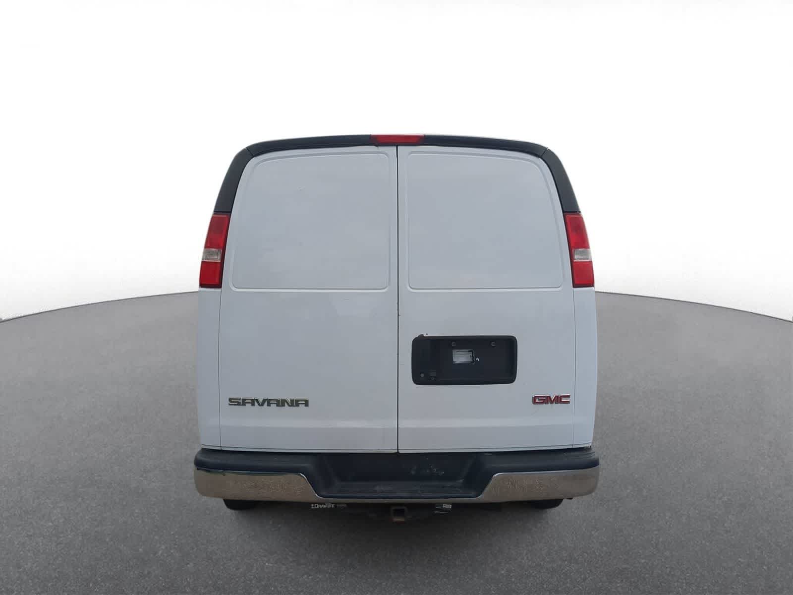 Thumbnail: 2017 GMC Savana - 7
