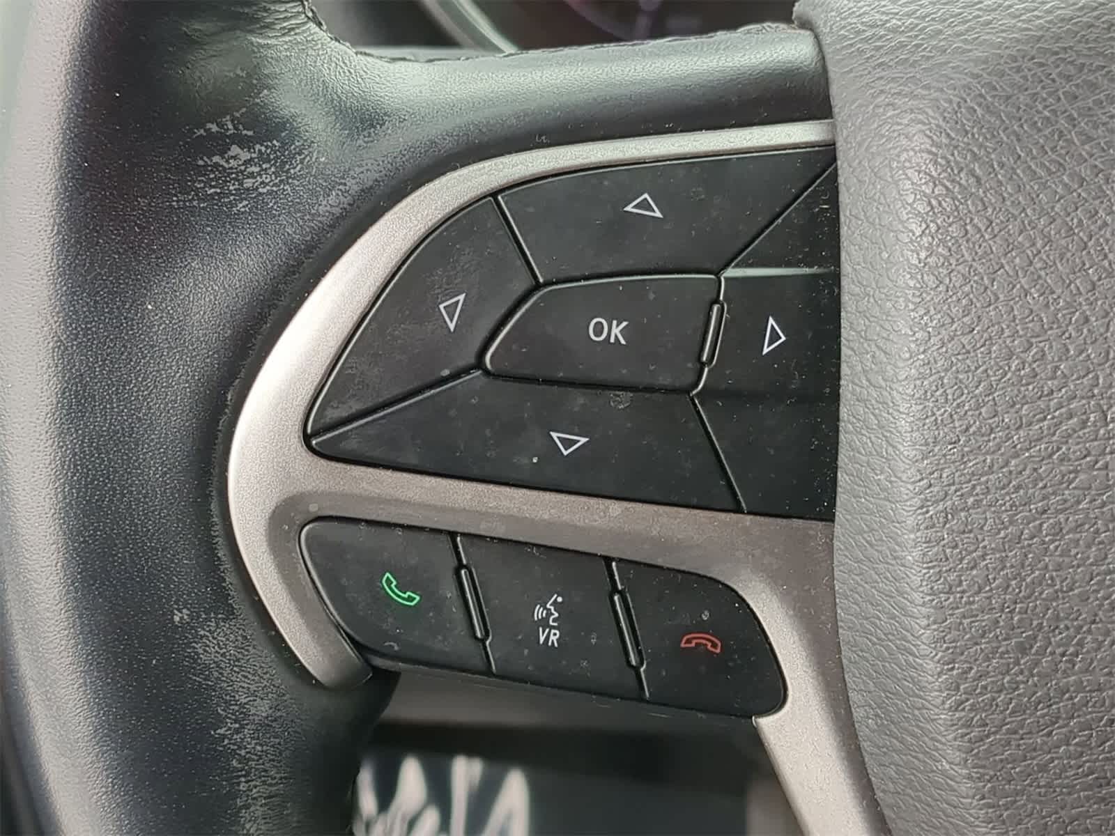 Thumbnail: 2022 Jeep Grand Cherokee - 30