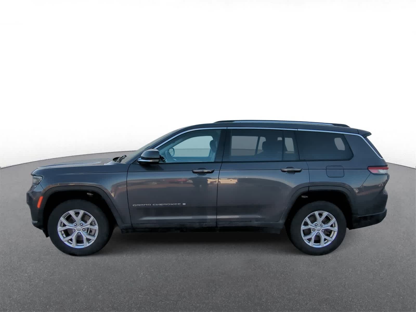 Thumbnail: 2022 Jeep Grand Cherokee L - 5