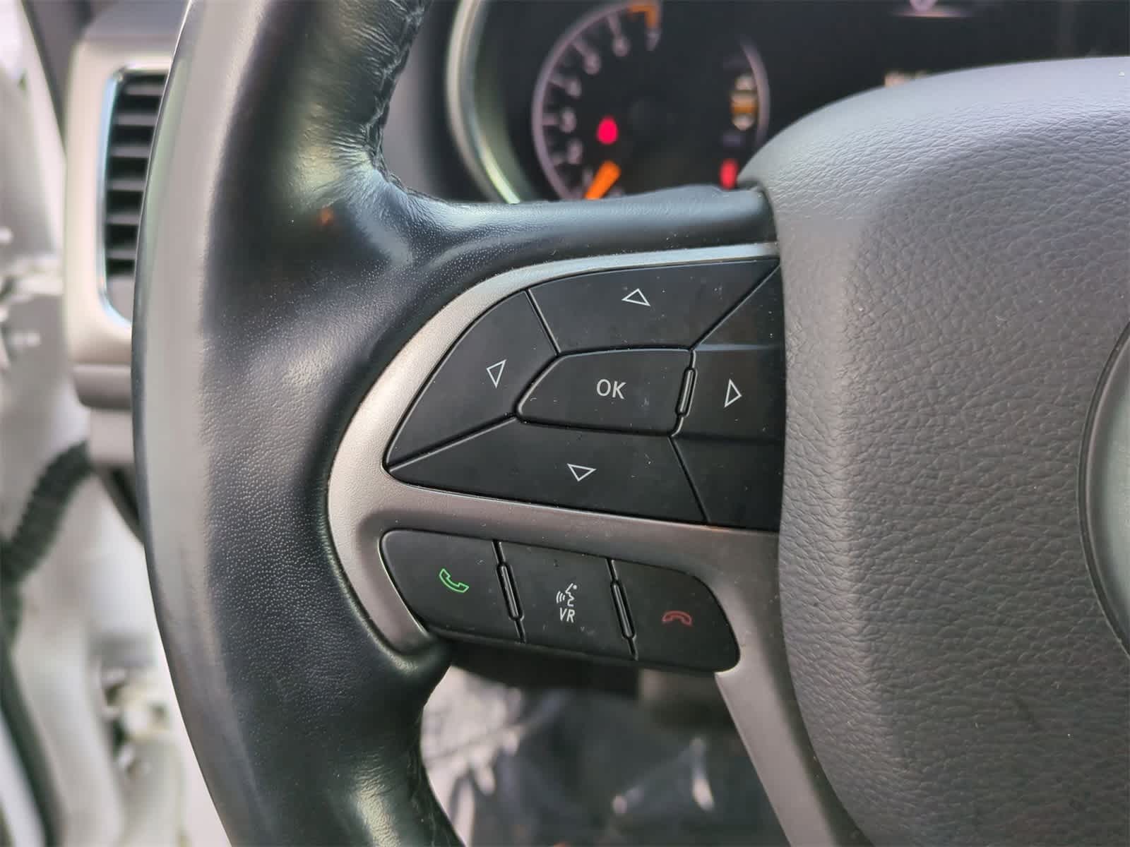 Thumbnail: 2020 Jeep Grand Cherokee - 23