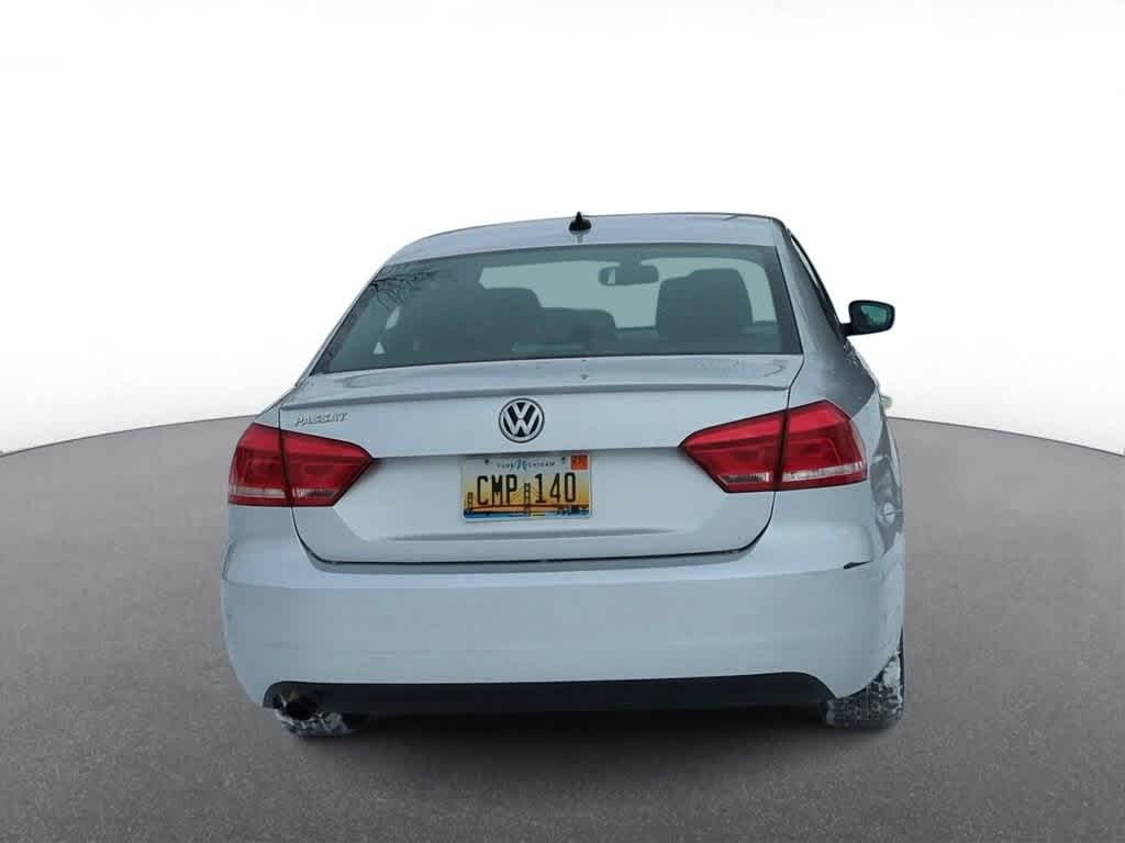 2014 Volkswagen Passat Wolfsburg Edition 7