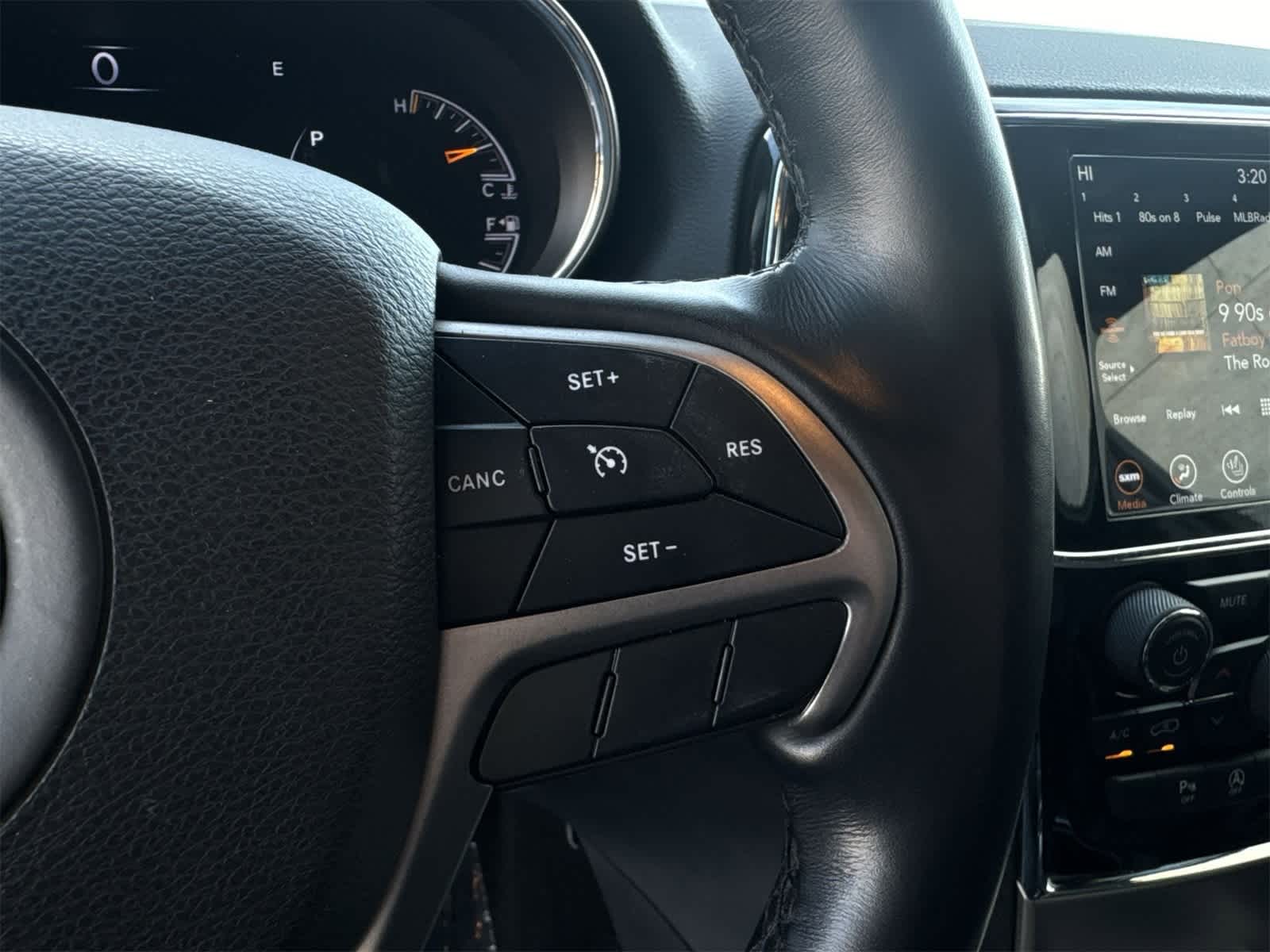 Thumbnail: 2022 Jeep Grand Cherokee - 26