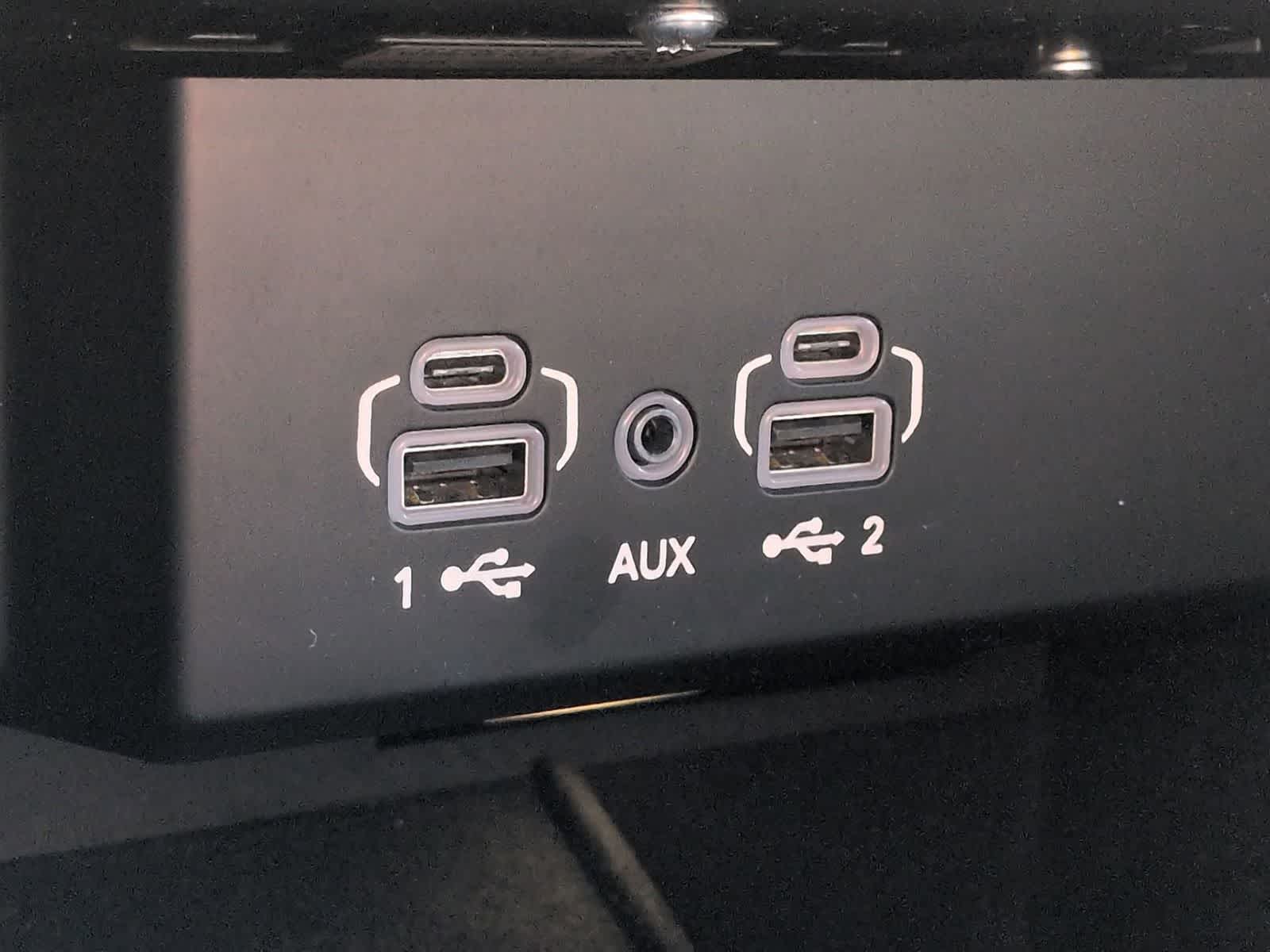 Thumbnail: 2024 Jeep Wagoneer - 33