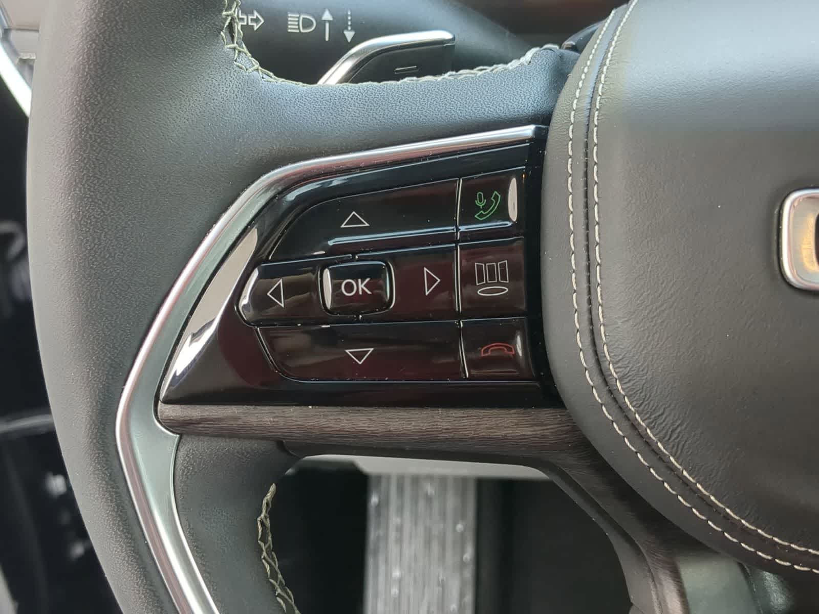 Thumbnail: 2023 Jeep Grand Cherokee - 23