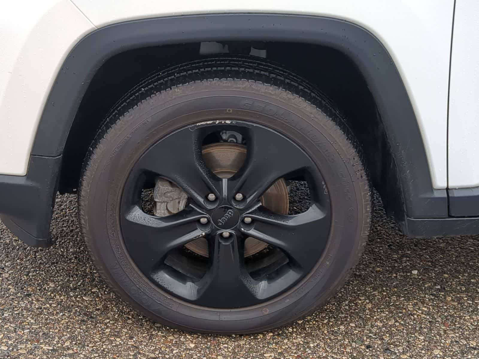 Thumbnail: 2018 Jeep Compass - 14