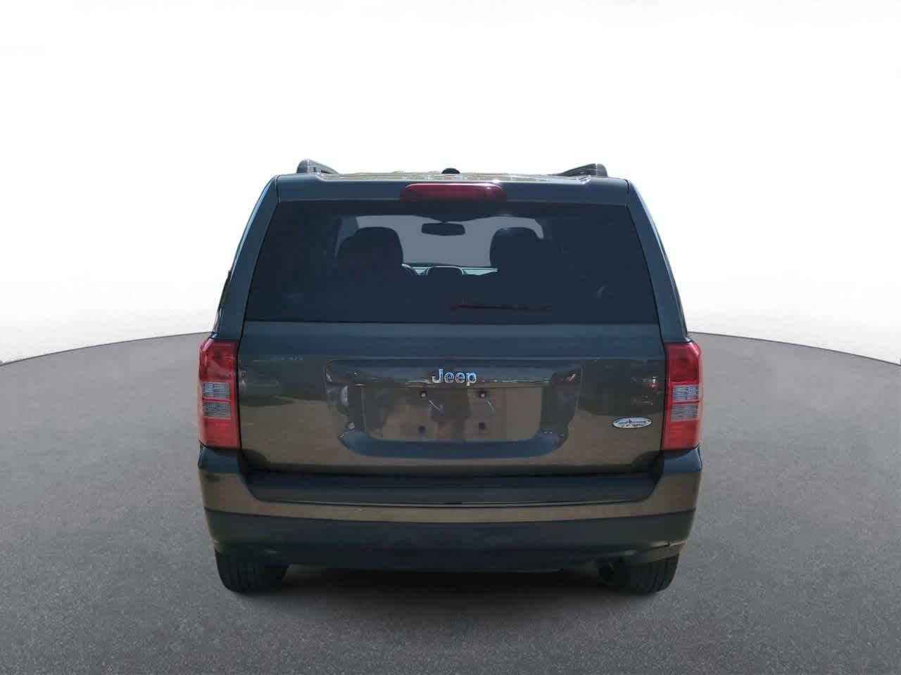 Thumbnail: 2015 Jeep Patriot - 7