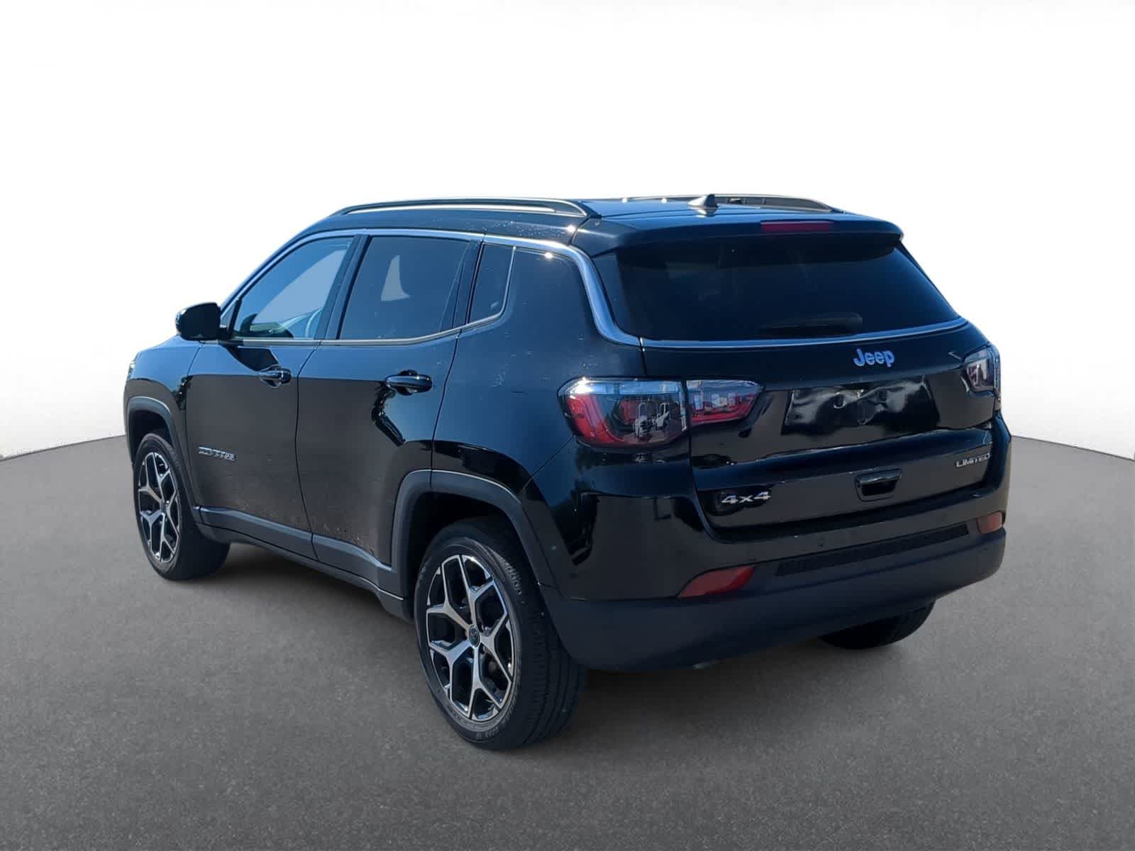 Thumbnail: 2025 Jeep Compass - 6