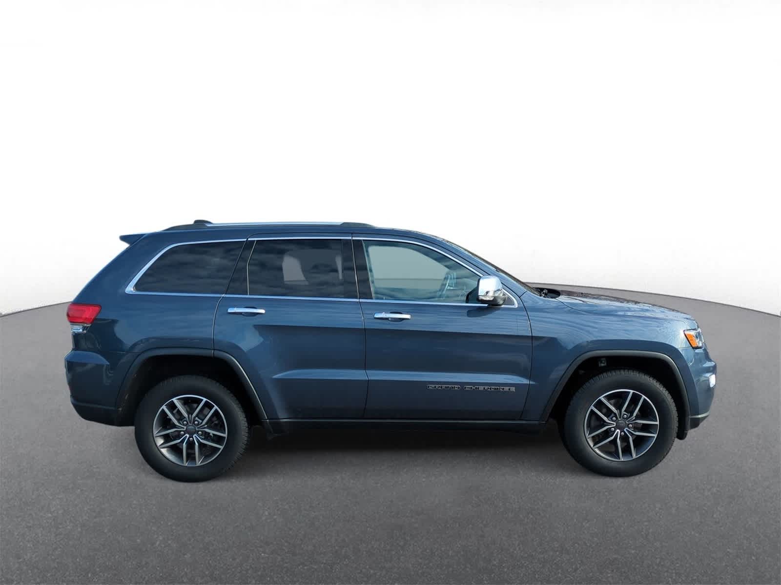Thumbnail: 2019 Jeep Grand Cherokee - 9