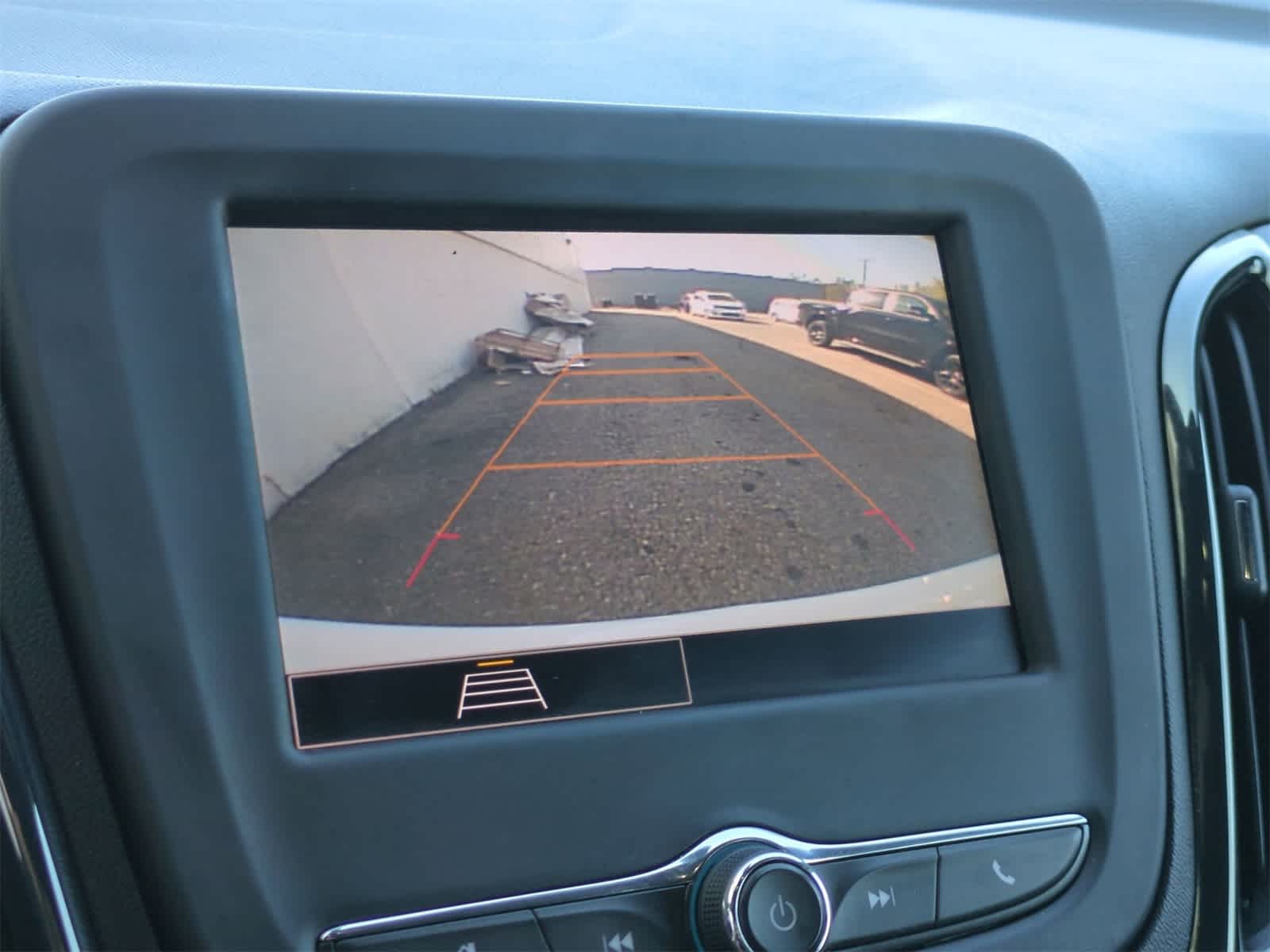 Thumbnail: 2022 Chevrolet Equinox - 28