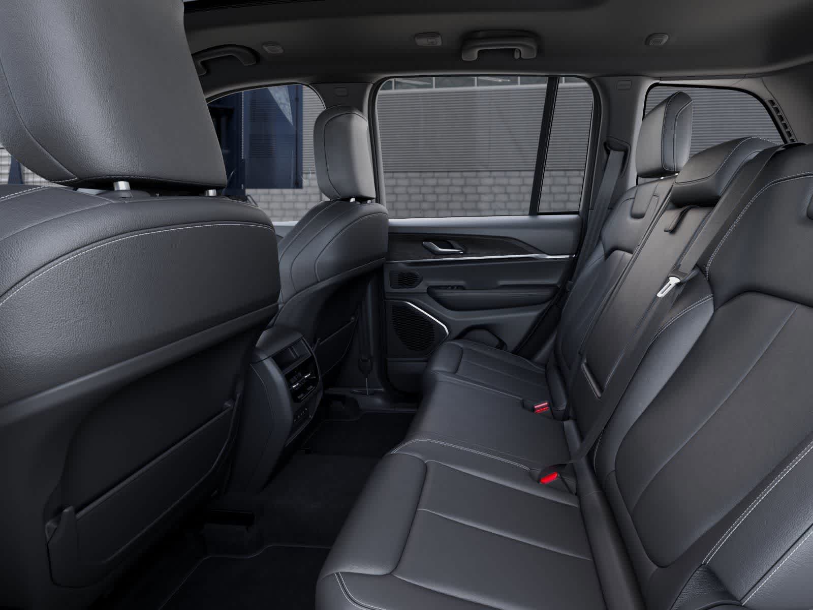 Thumbnail: 2026 Jeep Grand Cherokee - 23